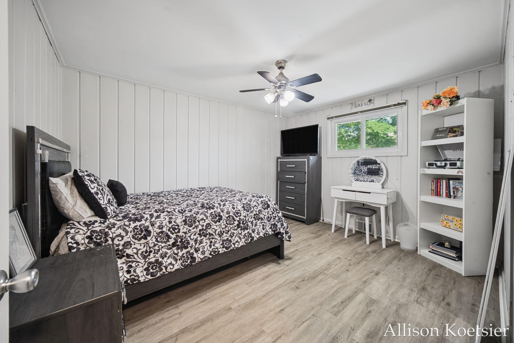 910 Mulford Drive SE Grand Rapids MI 49507