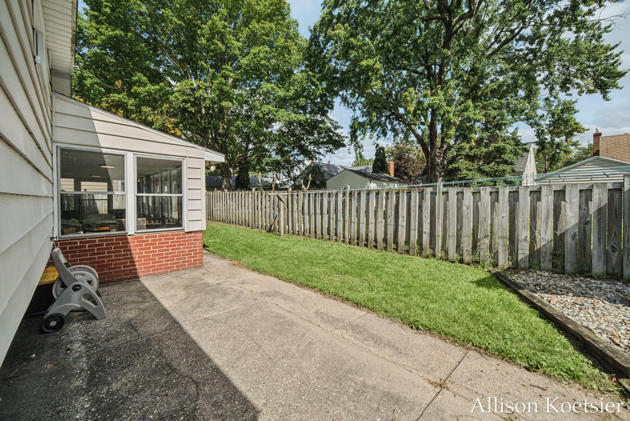 910 Mulford Drive SE Grand Rapids MI 49507
