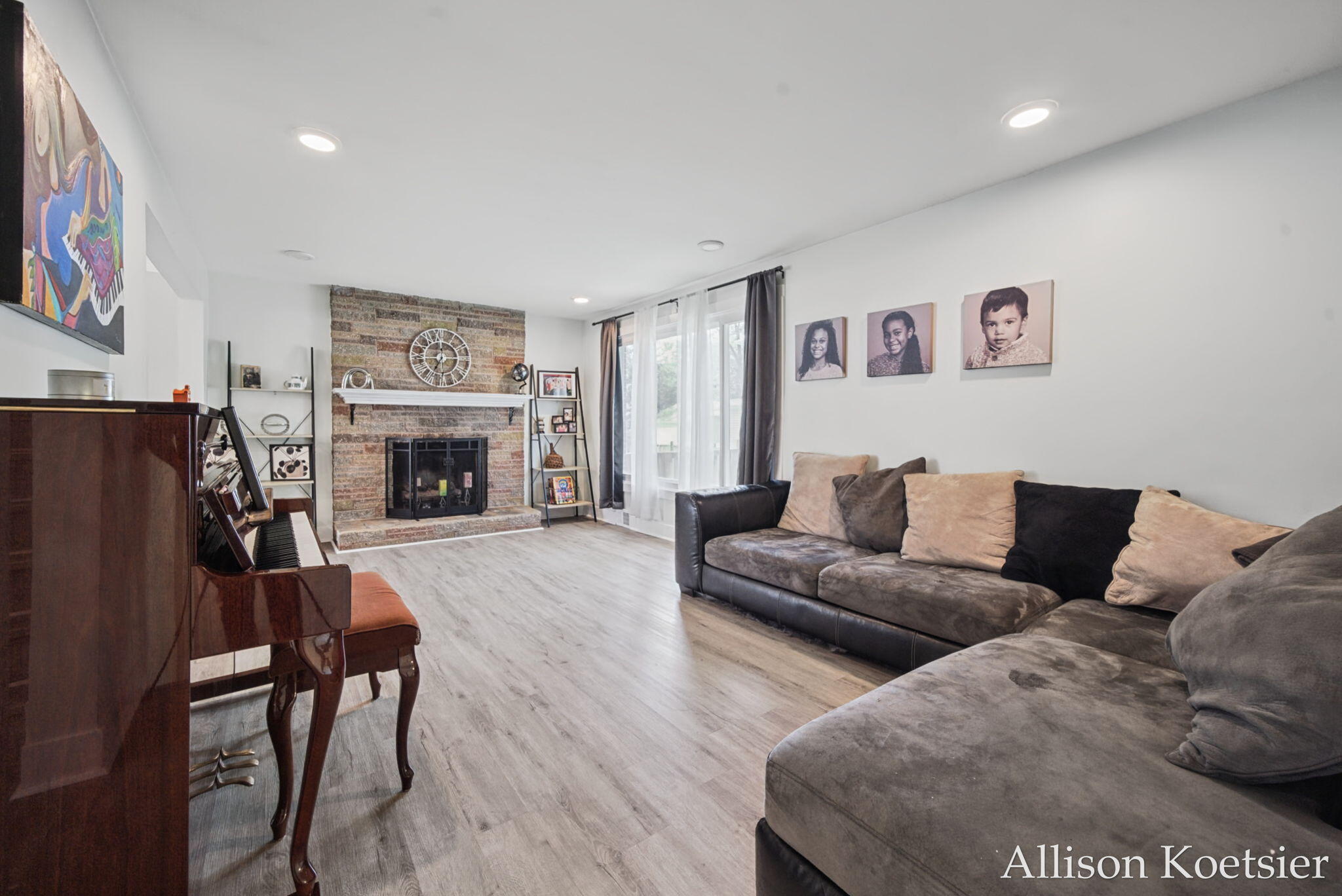 910 Mulford Drive SE Grand Rapids MI 49507