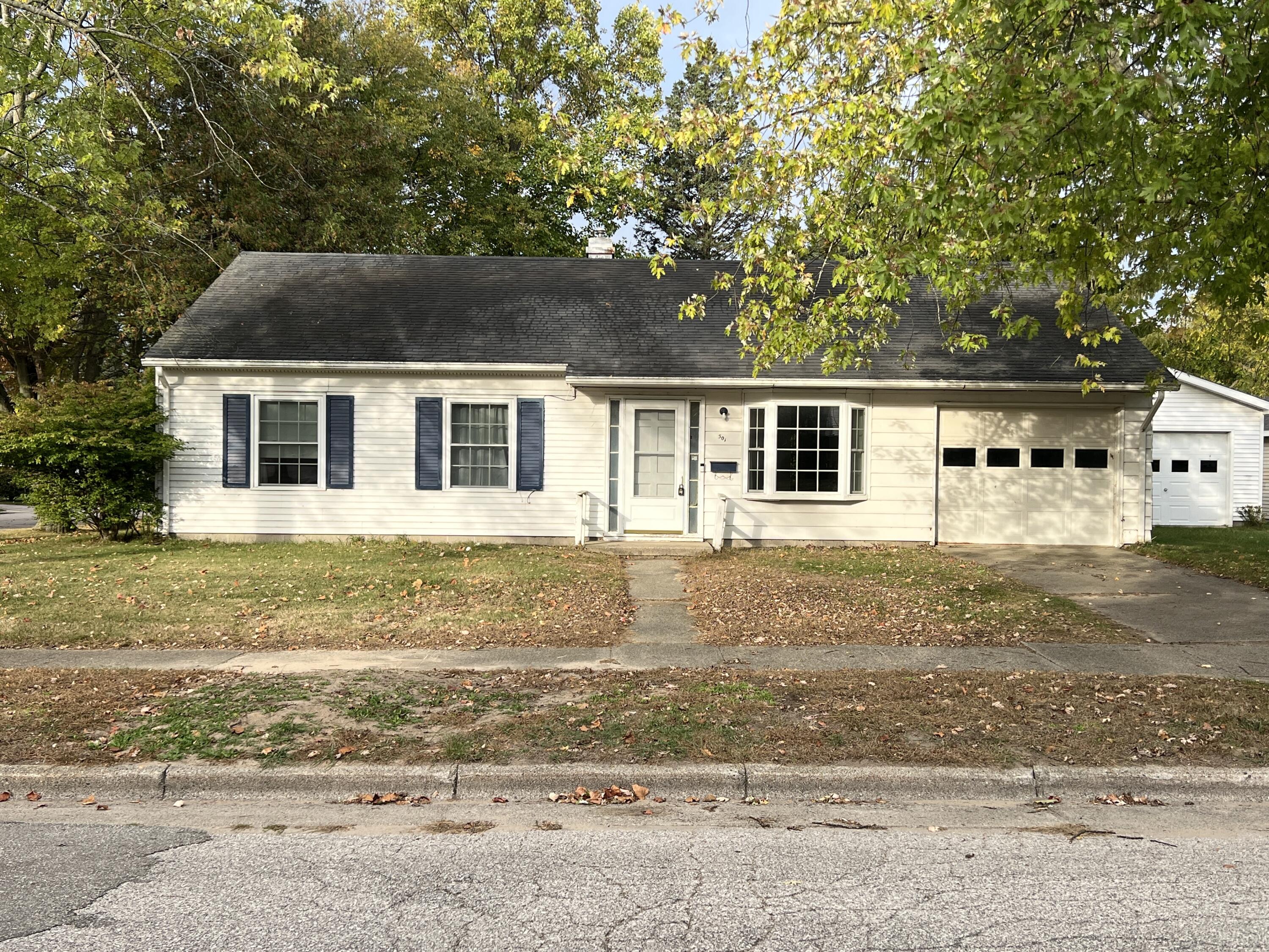 Ludington MI, 501 N Ferry