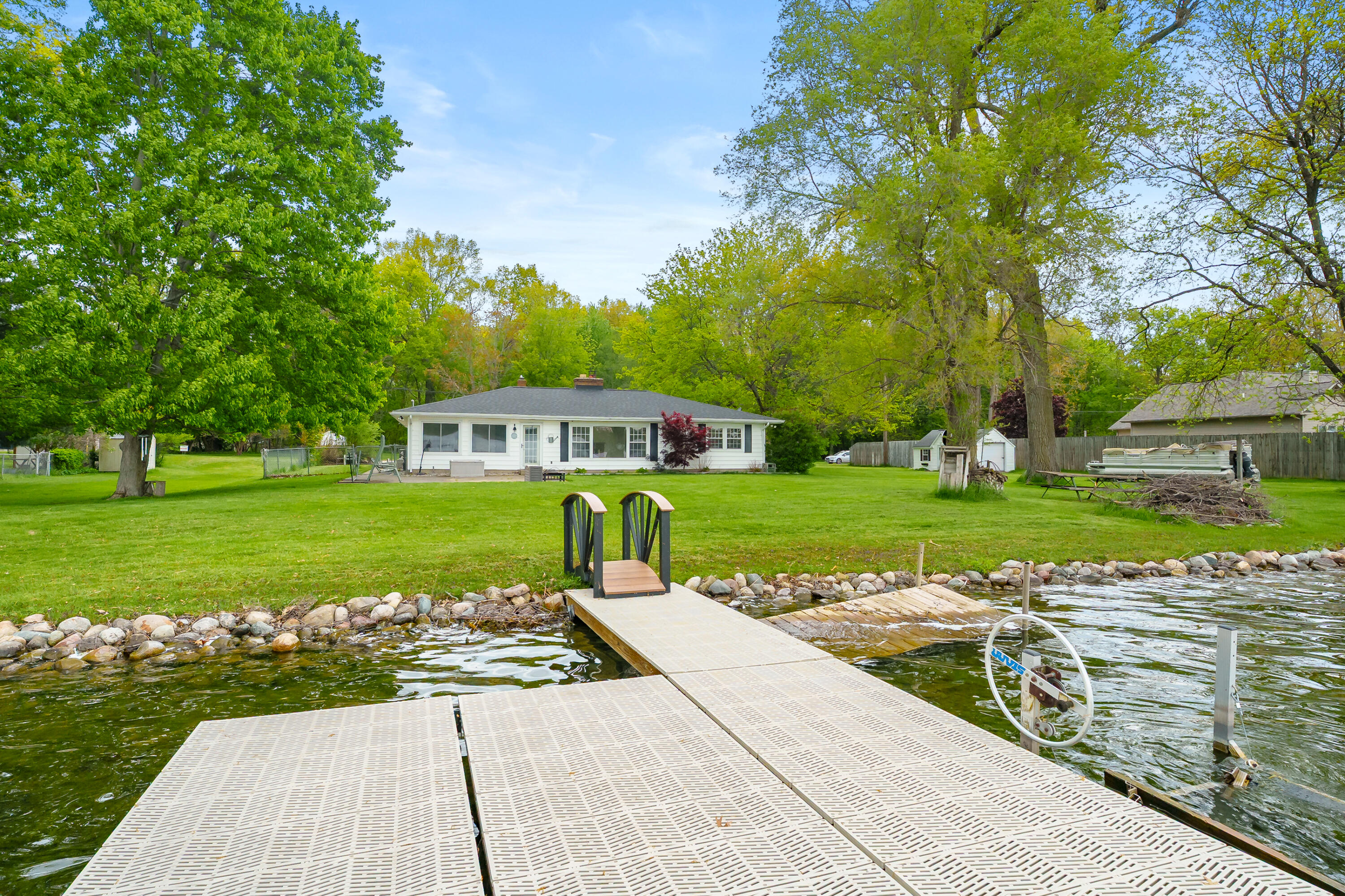 8239 W Long Lake Drive Kalamazoo MI 49048