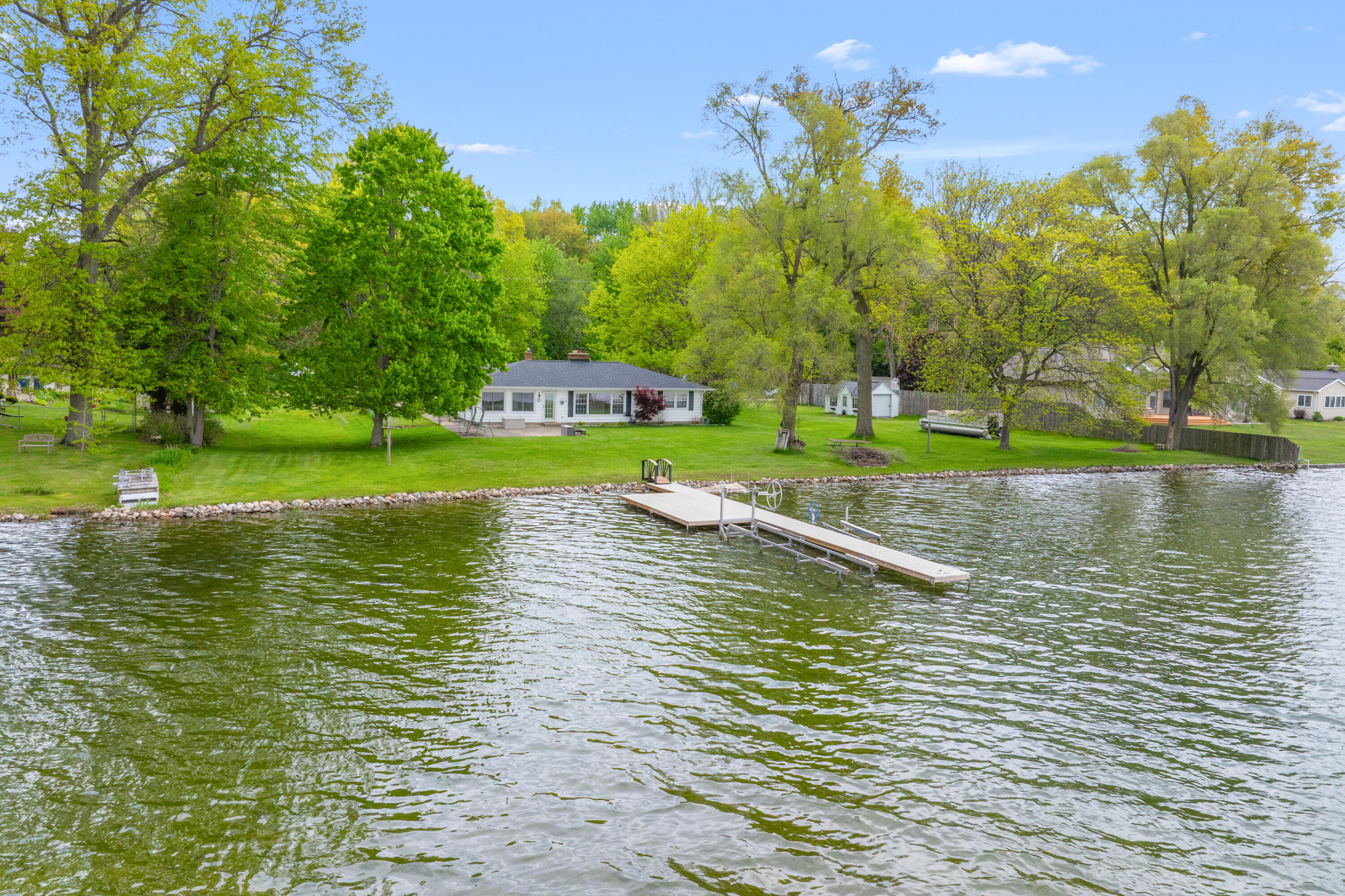 8239 W Long Lake Drive Kalamazoo MI 49048