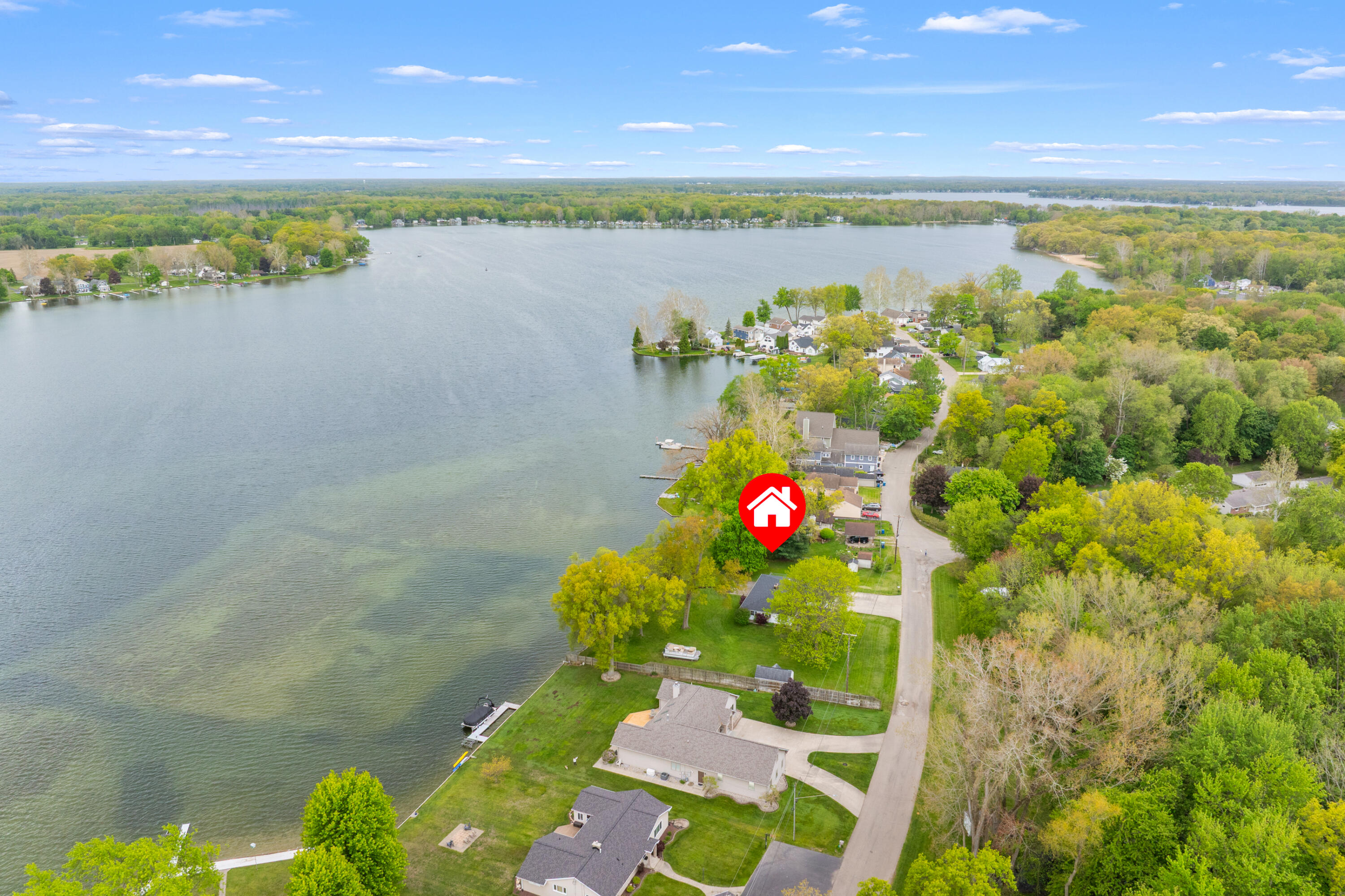 8239 W Long Lake Drive Kalamazoo MI 49048