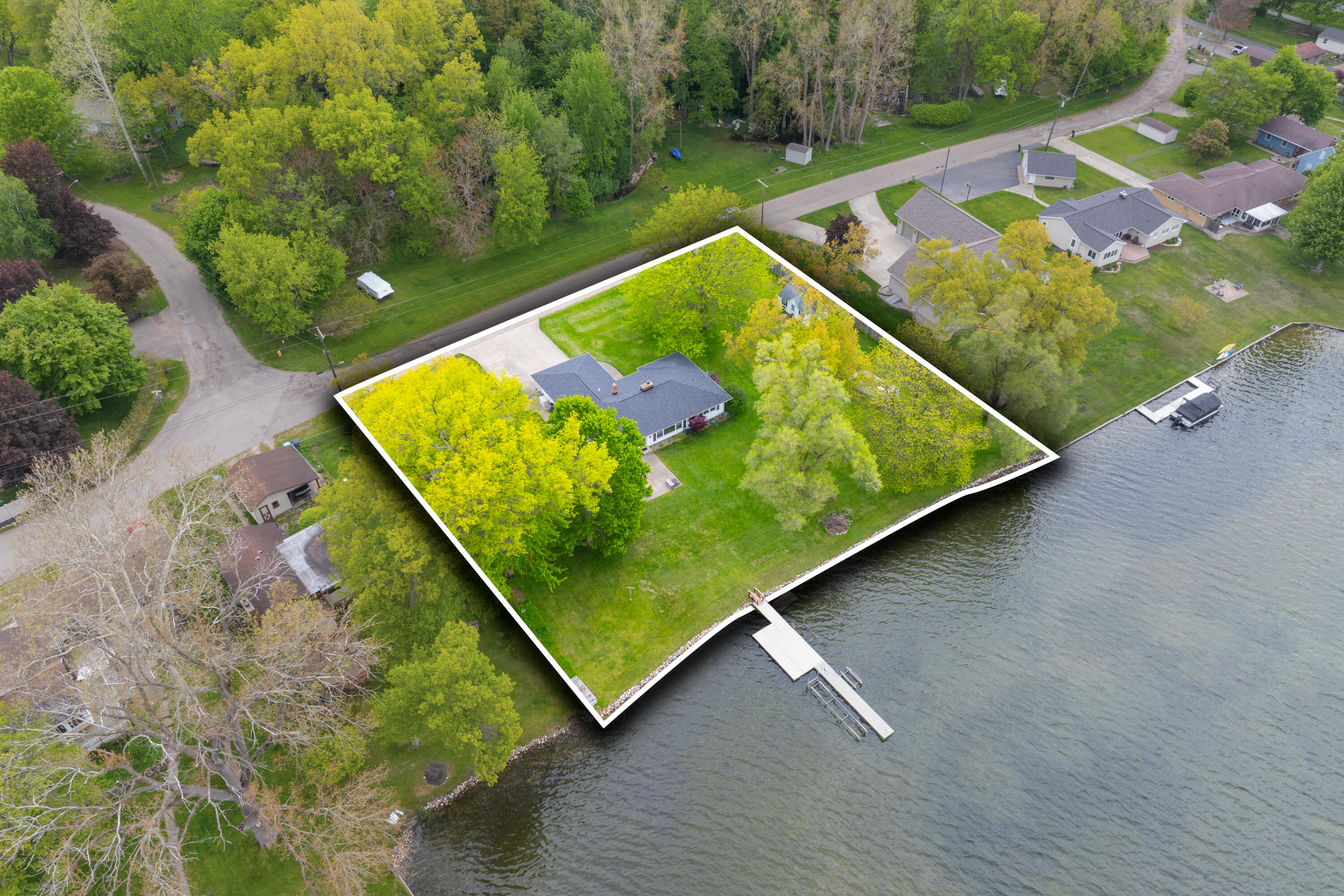 8239 W Long Lake Drive Kalamazoo MI 49048