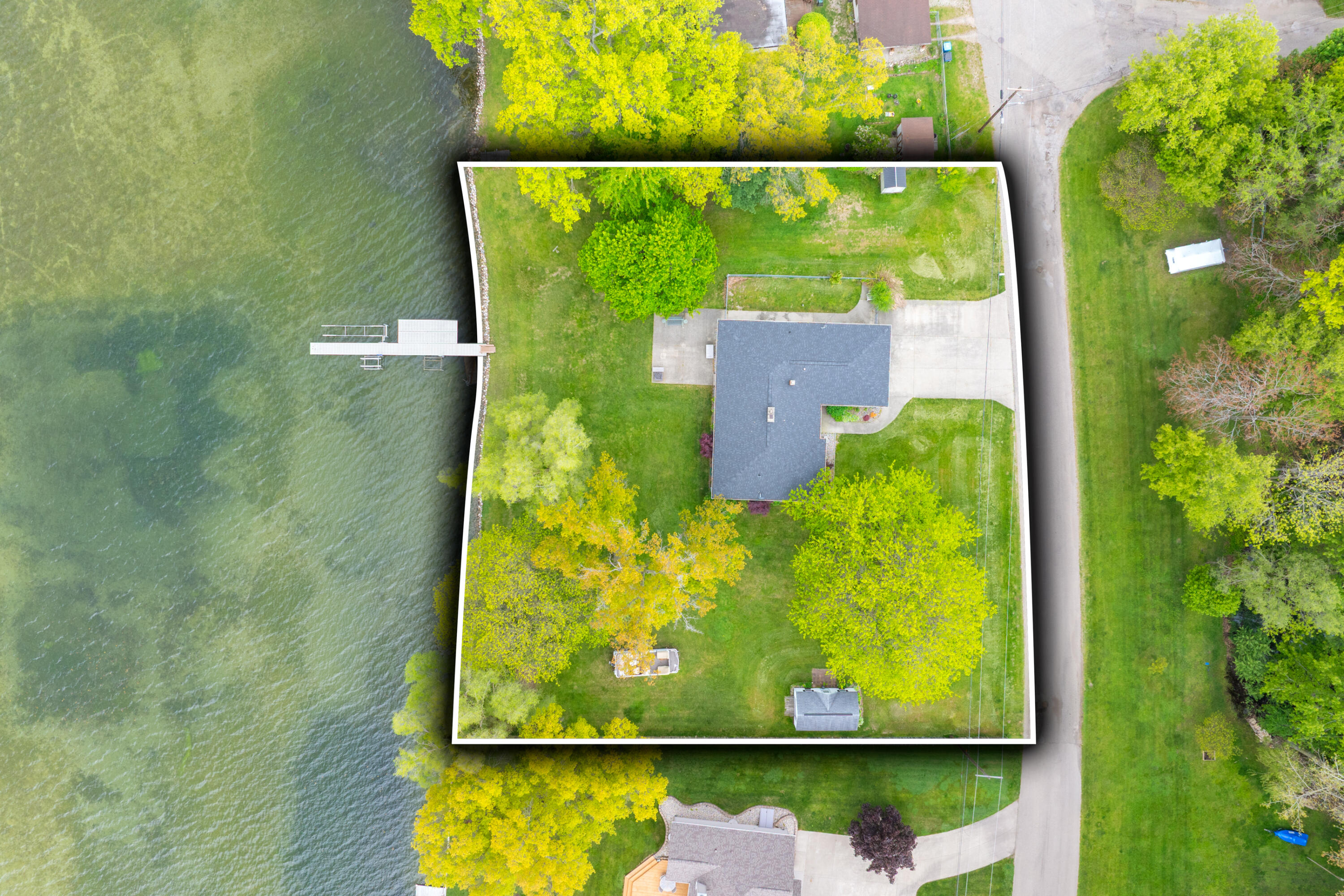 8239 W Long Lake Drive Kalamazoo MI 49048