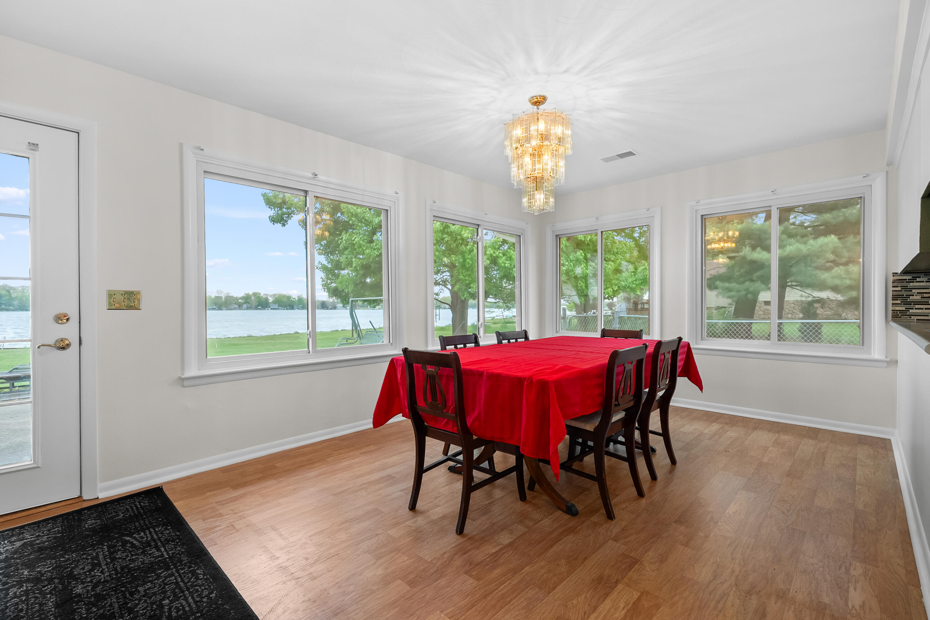 8239 W Long Lake Drive Kalamazoo MI 49048