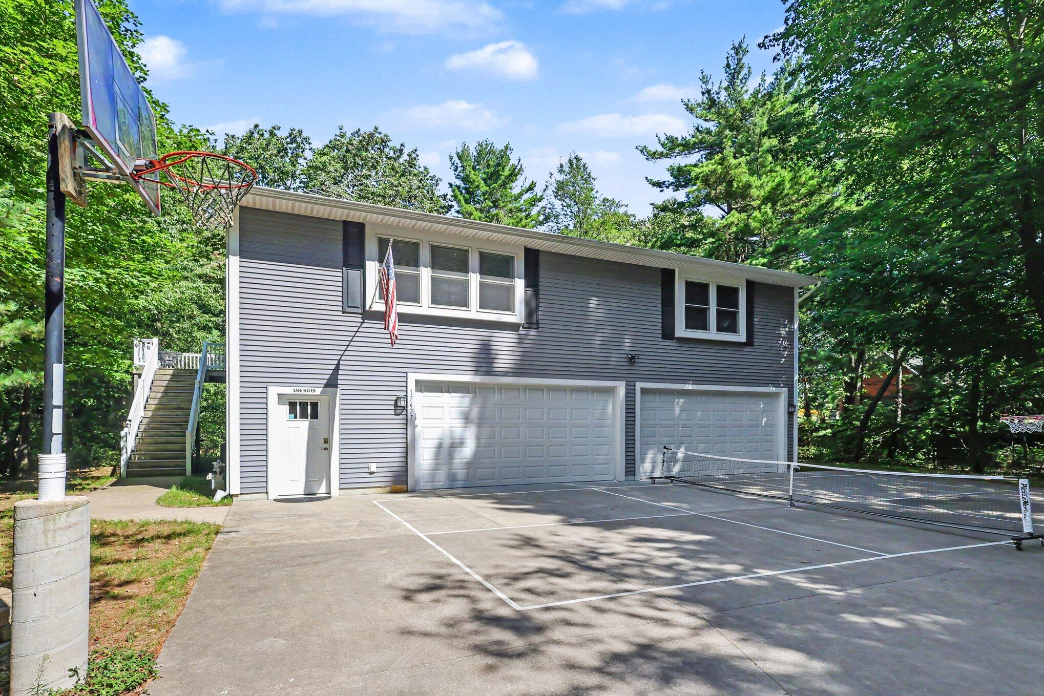 17477 Serenity Court Grand Haven MI 49417