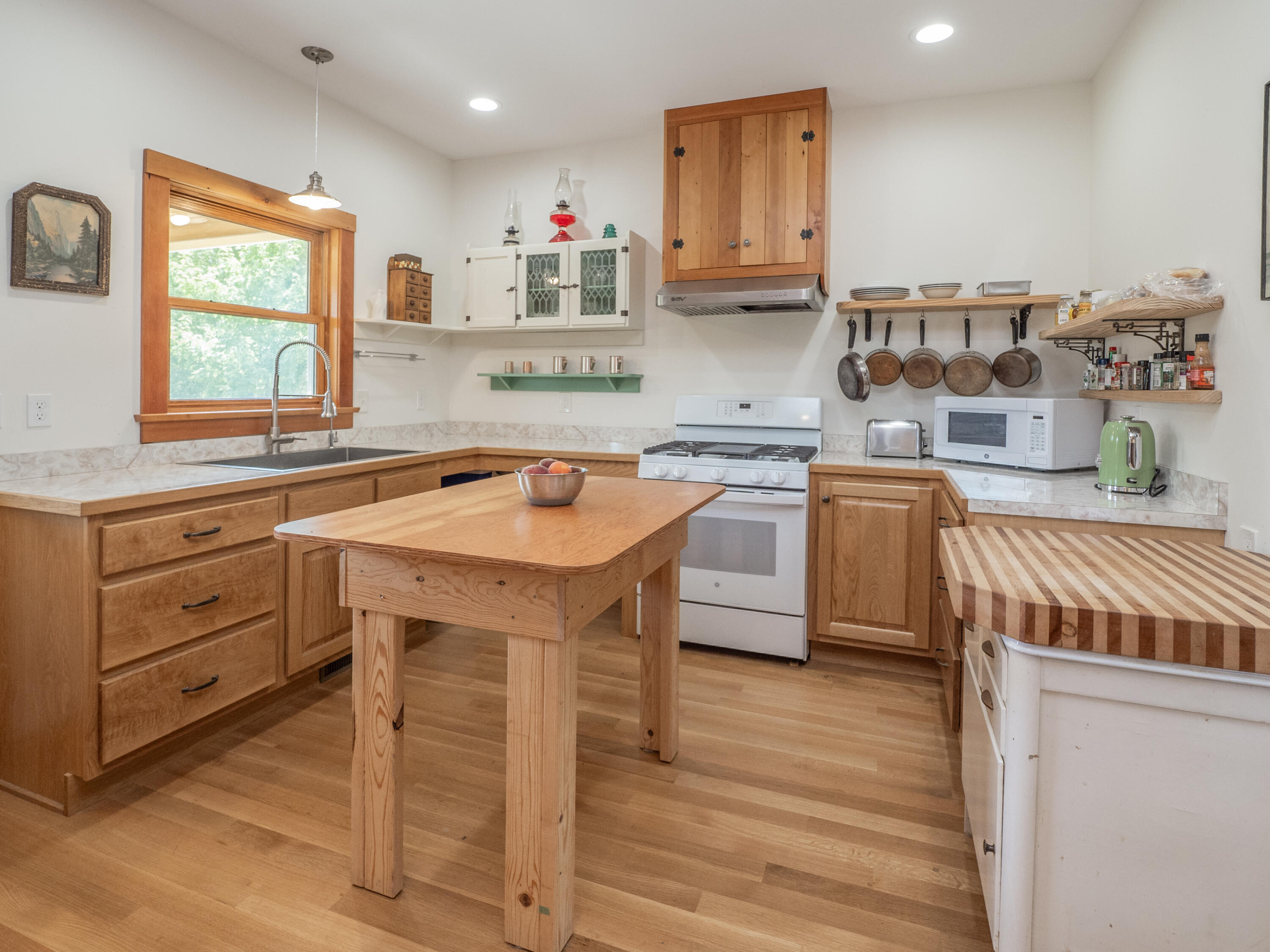 1762 118th Avenue Allegan MI 49010