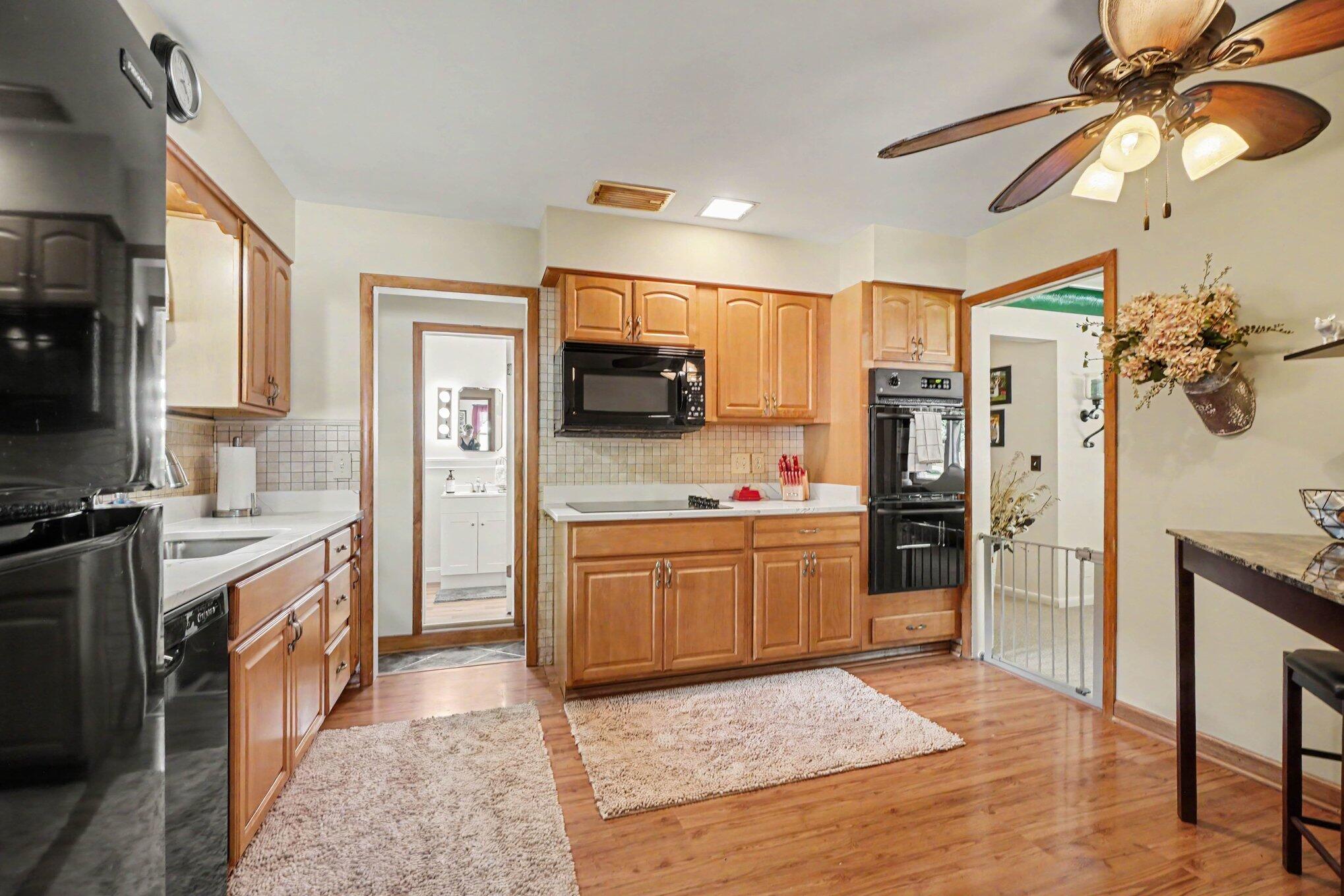 1117 W Kilgore Road Portage MI 49024
