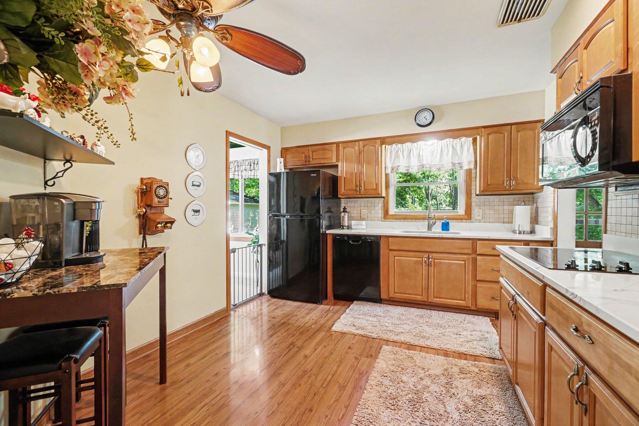 1117 W Kilgore Road Portage MI 49024