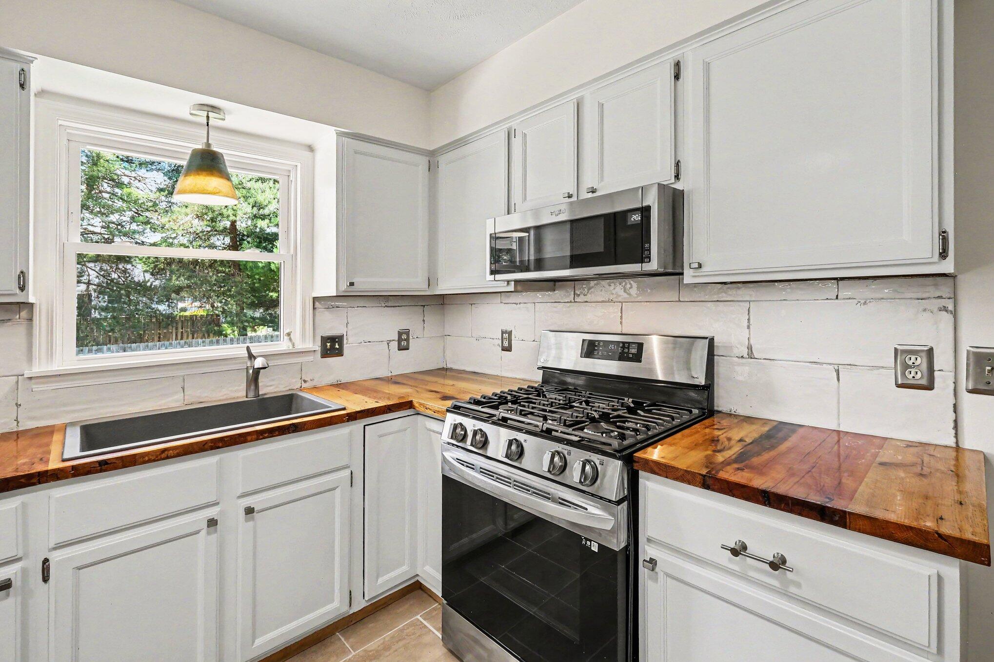 6285 Blanca Drive NE Rockford MI 49341