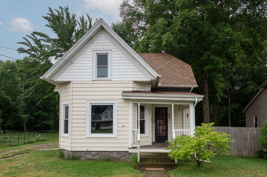 436 E Division Street Dowagiac MI 49047