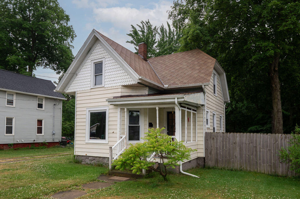 436 E Division Street Dowagiac MI 49047