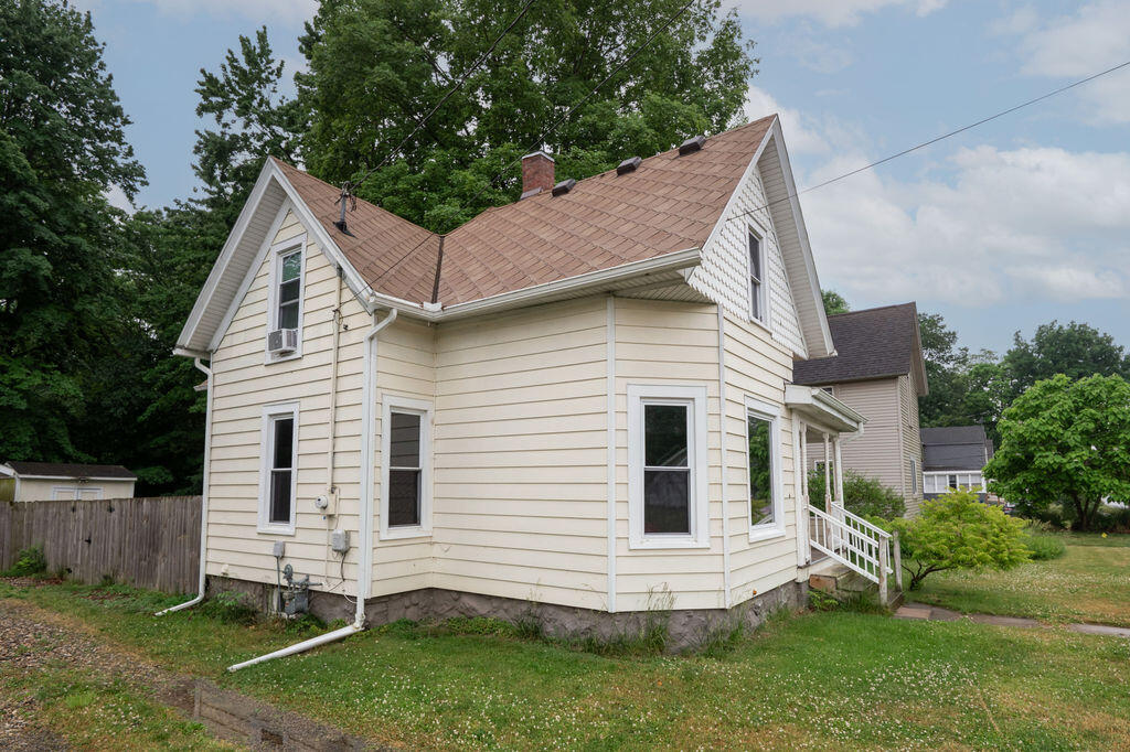 436 E Division Street Dowagiac MI 49047