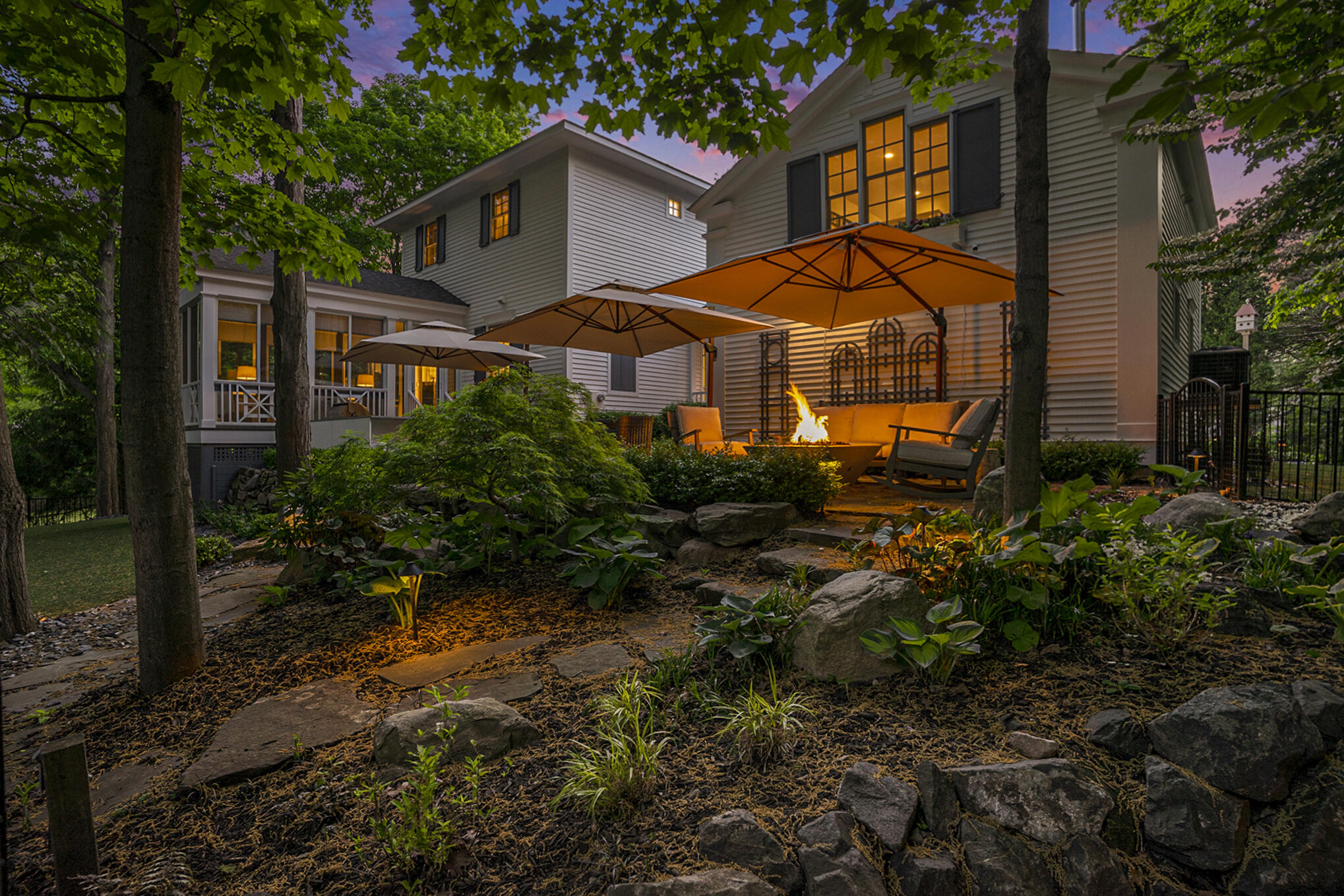560 Mill Street Saugatuck MI 49453