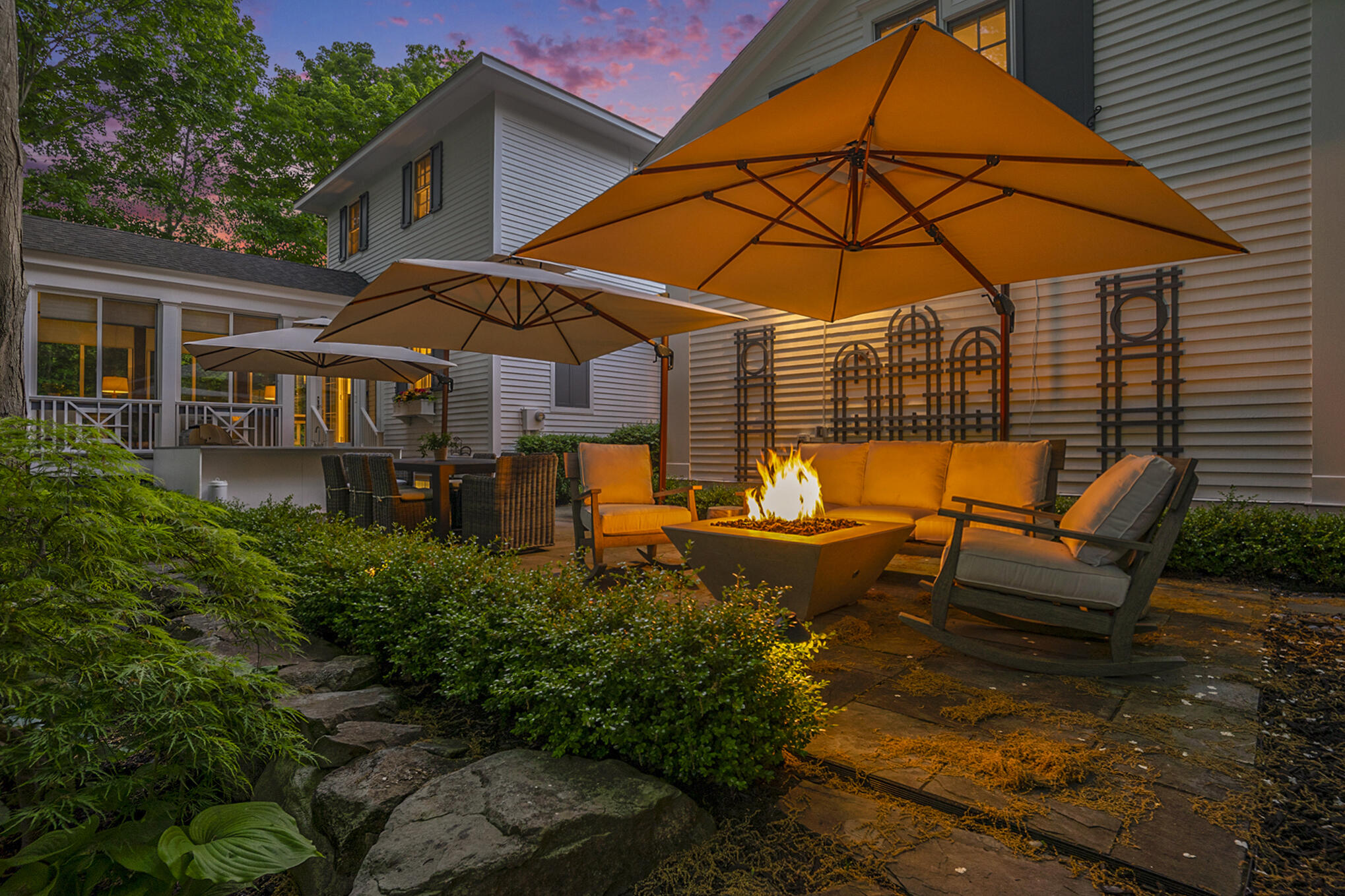 560 Mill Street Saugatuck MI 49453