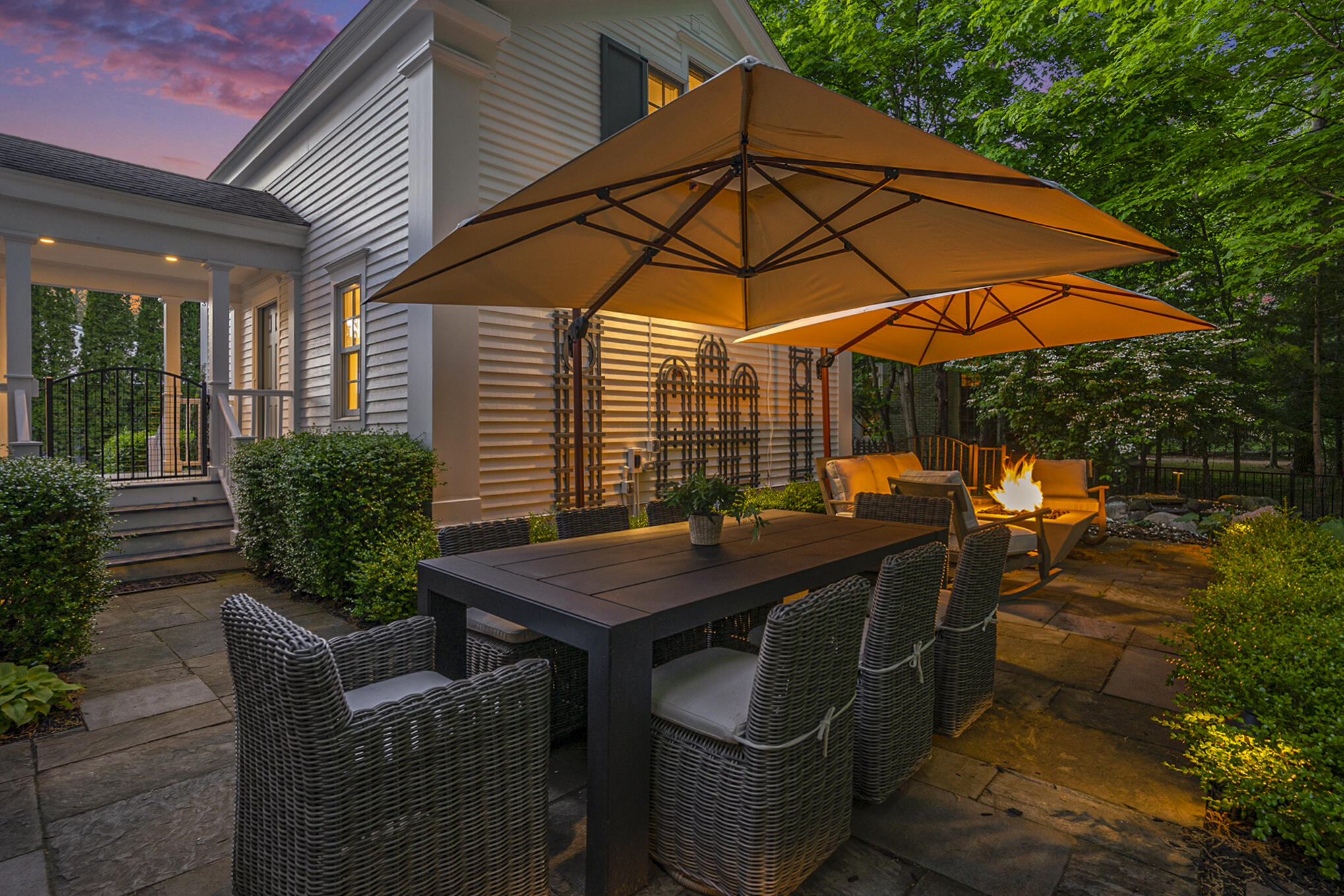 560 Mill Street Saugatuck MI 49453