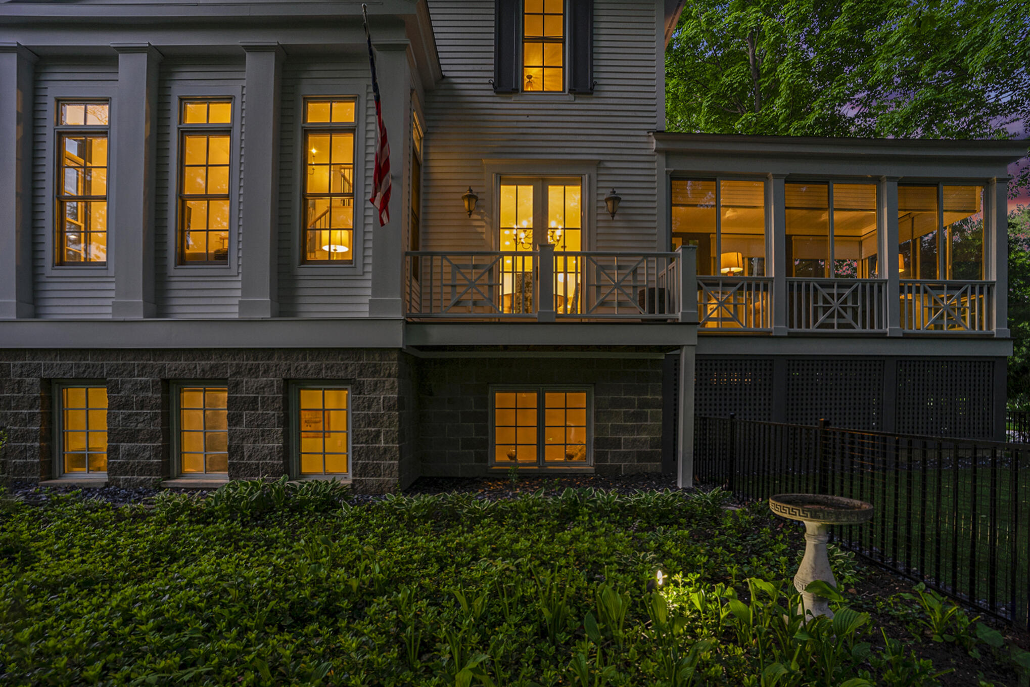 560 Mill Street Saugatuck MI 49453