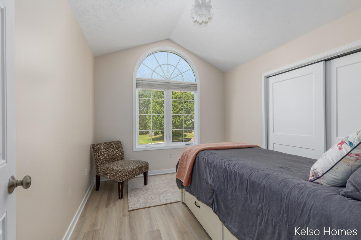 2222 Beatrice Drive NE Grand Rapids MI 49505