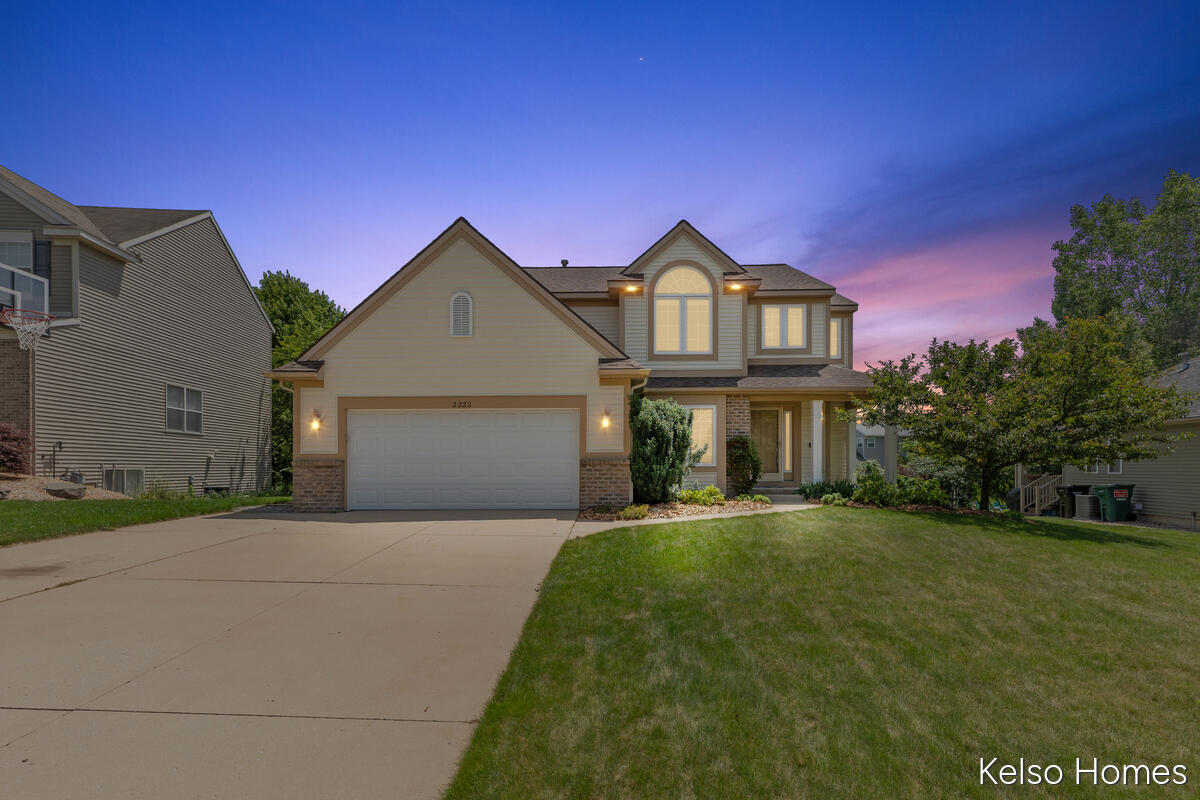 2222 Beatrice Drive NE Grand Rapids MI 49505