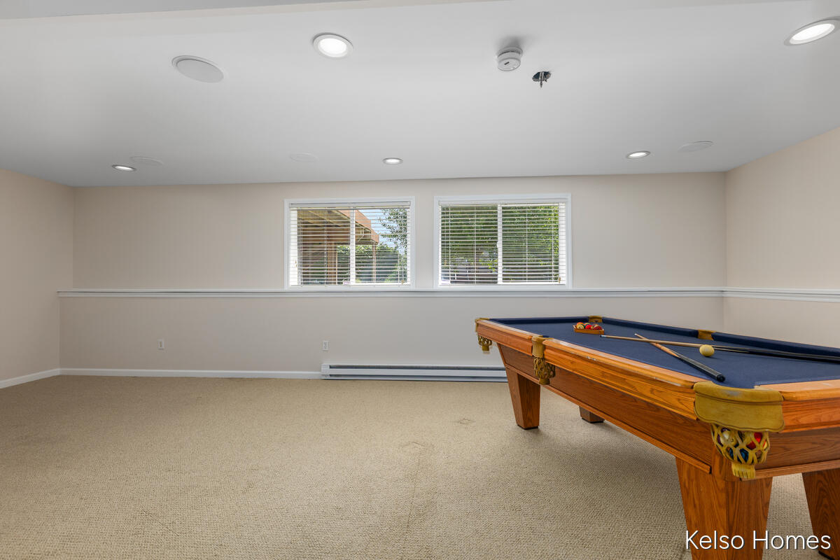 2222 Beatrice Drive NE Grand Rapids MI 49505