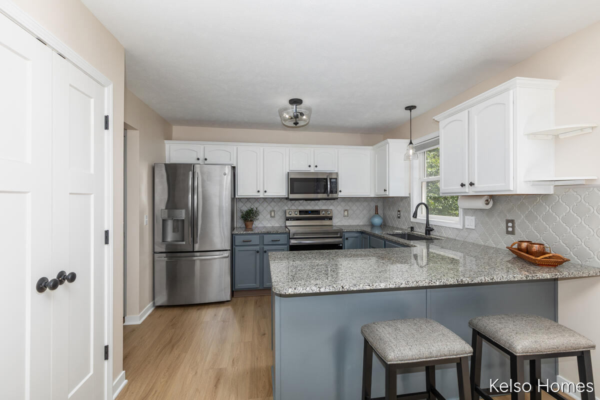 2222 Beatrice Drive NE Grand Rapids MI 49505