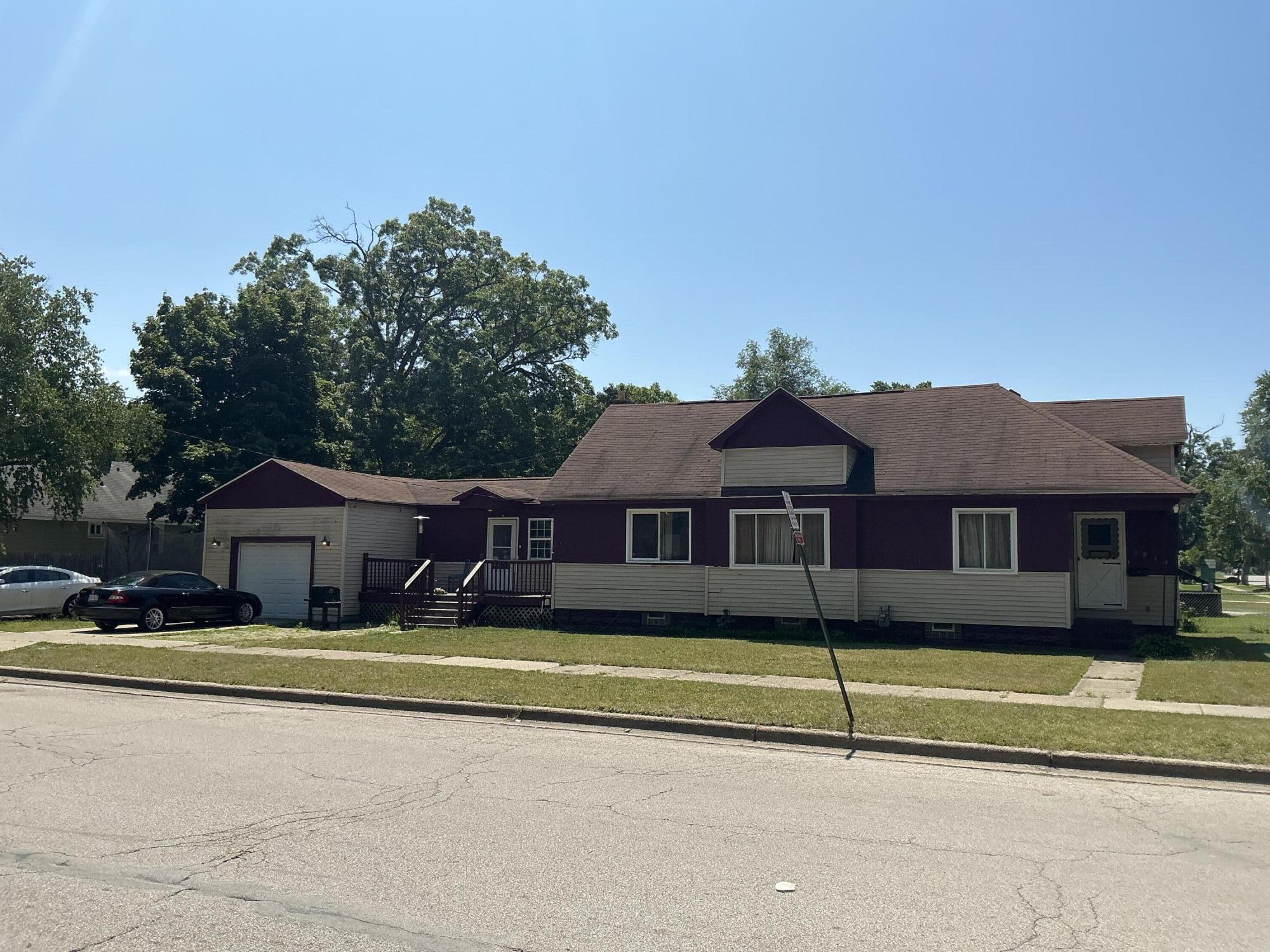 1910 Hoyt Street Muskegon MI 49442