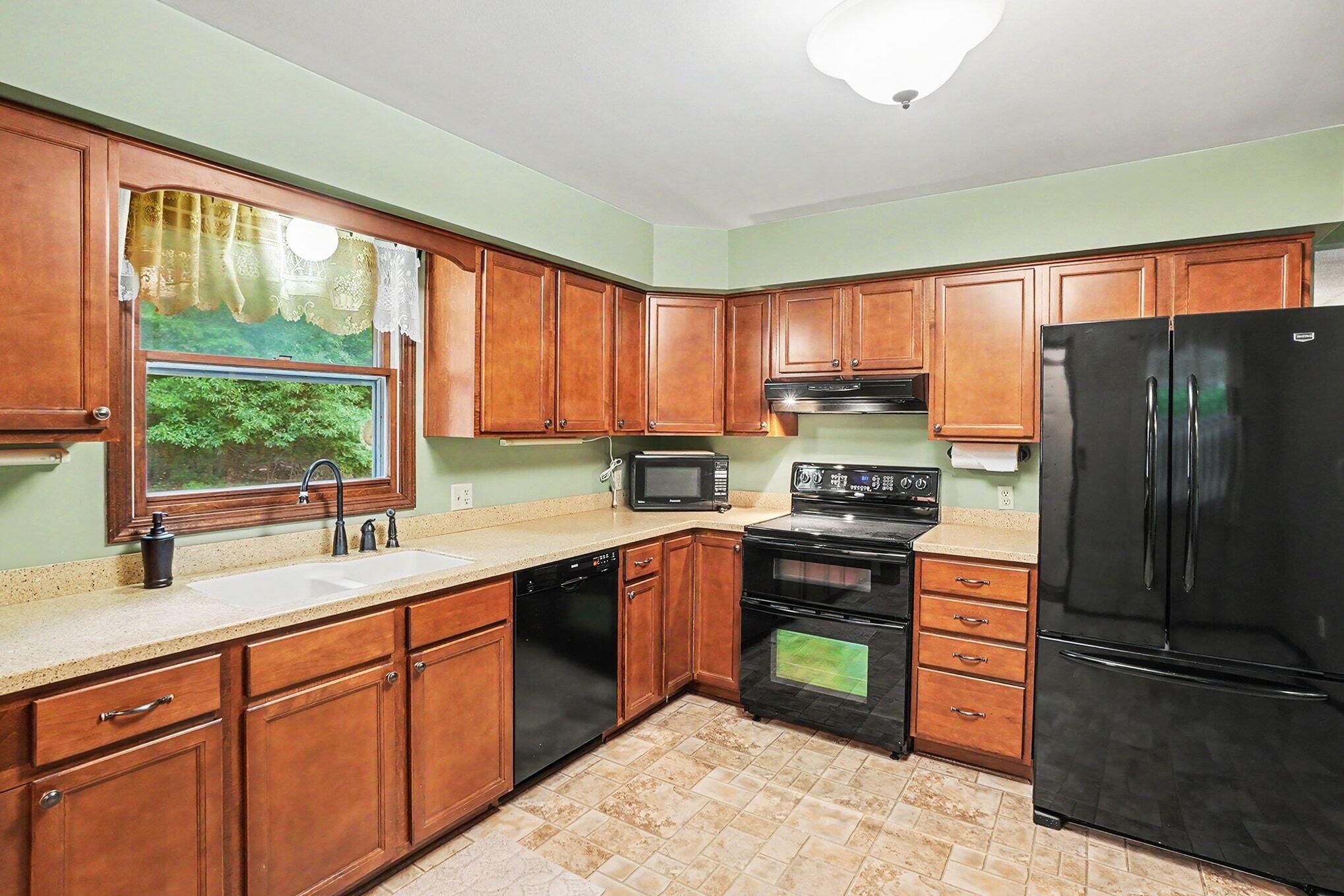 4730 W Mcmillan Road Muskegon MI 49445