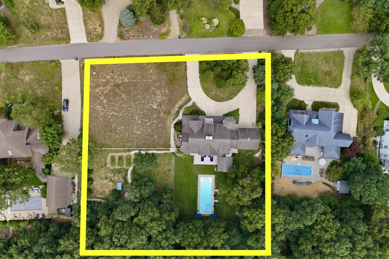 52210 Main Drive New Buffalo MI 49117