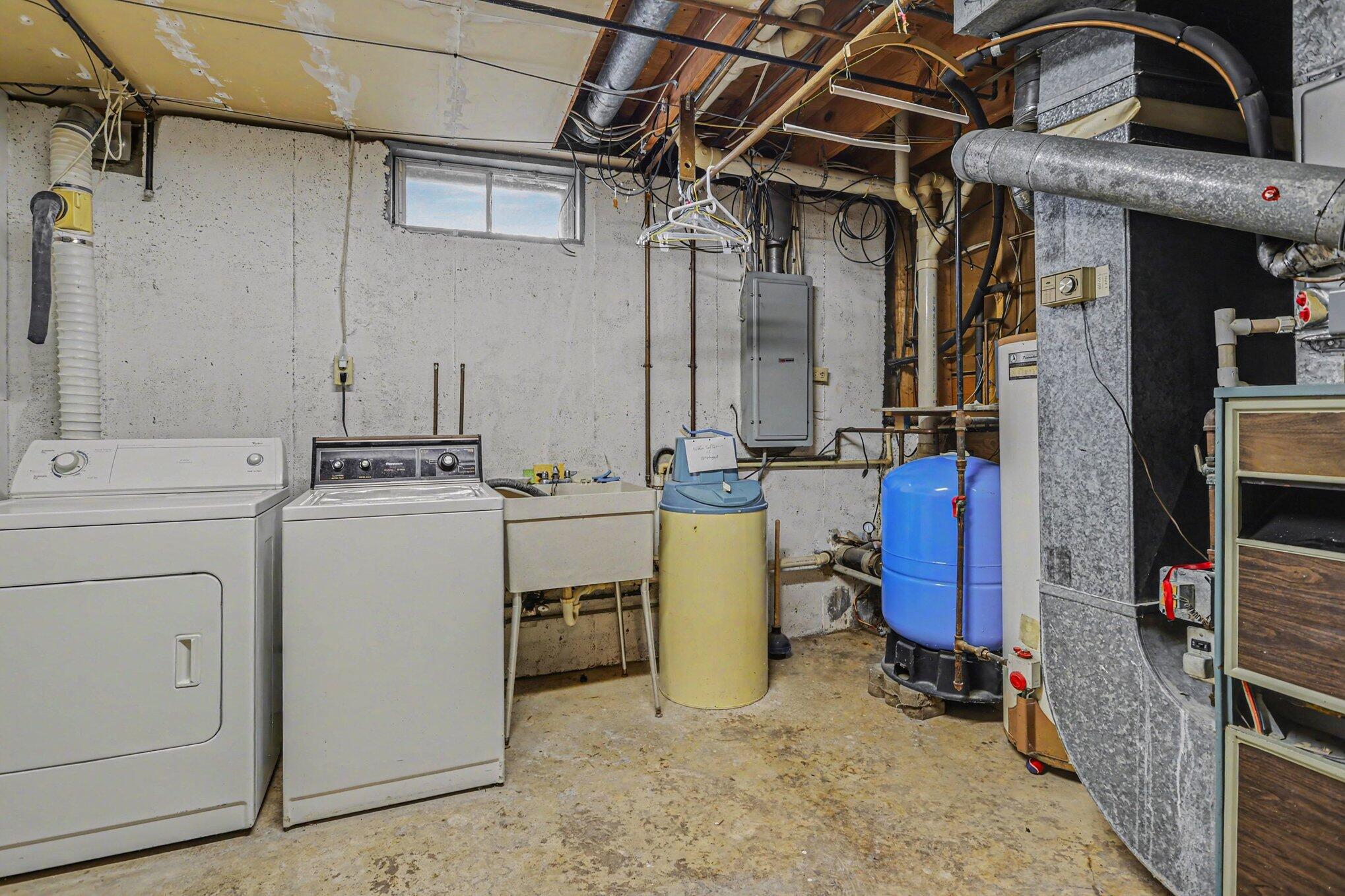 50507 Pleasant Street Dowagiac MI 49047