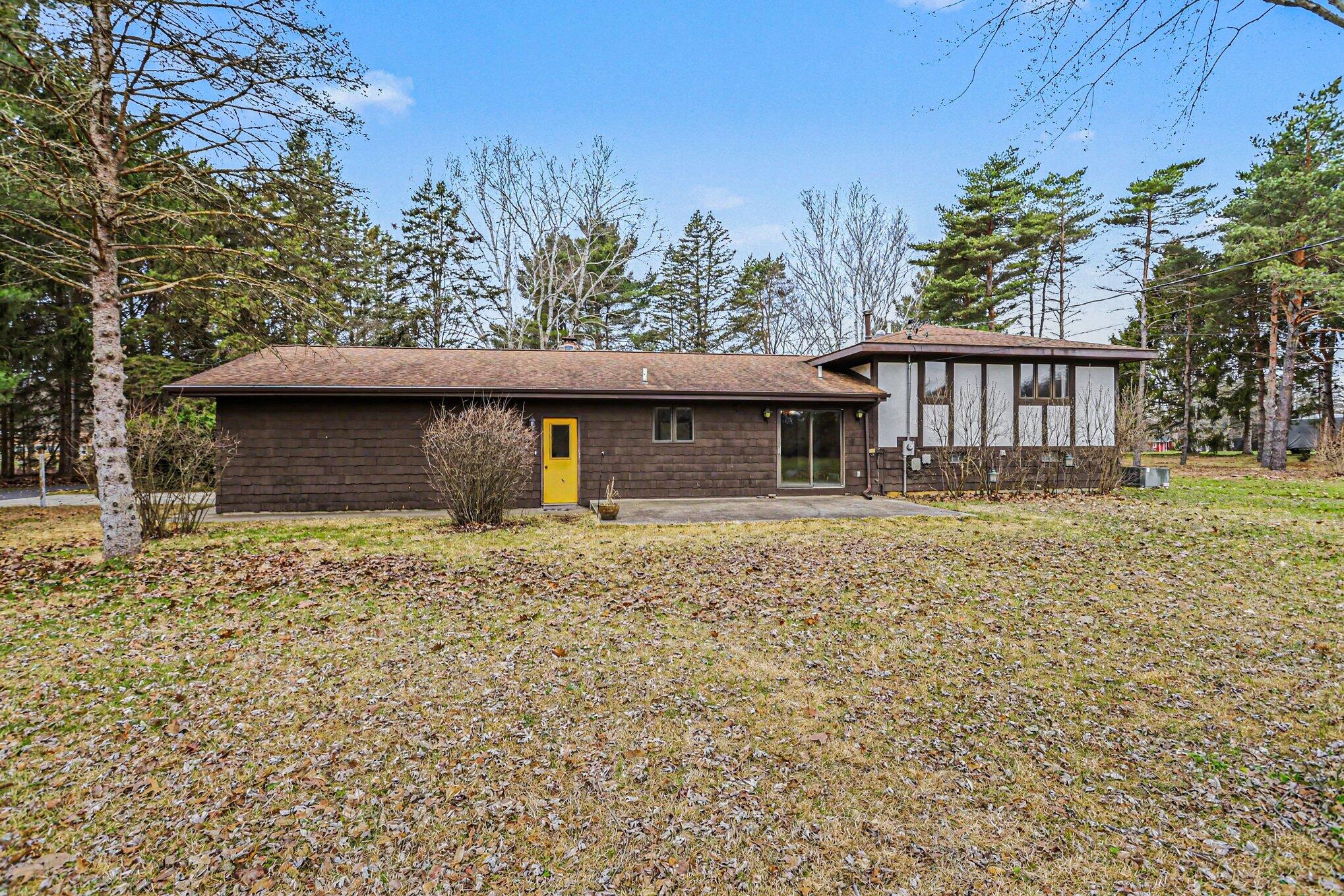50507 Pleasant Street Dowagiac MI 49047