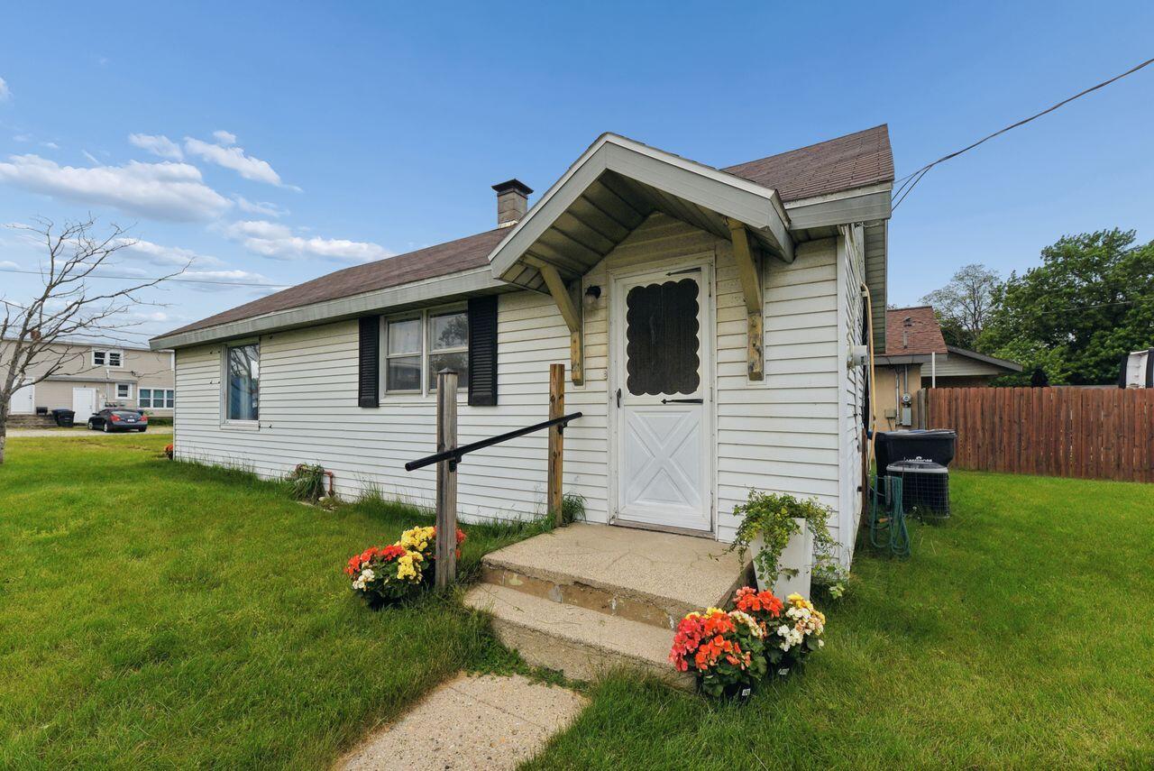 4209 Post Court Bridgman MI 49106