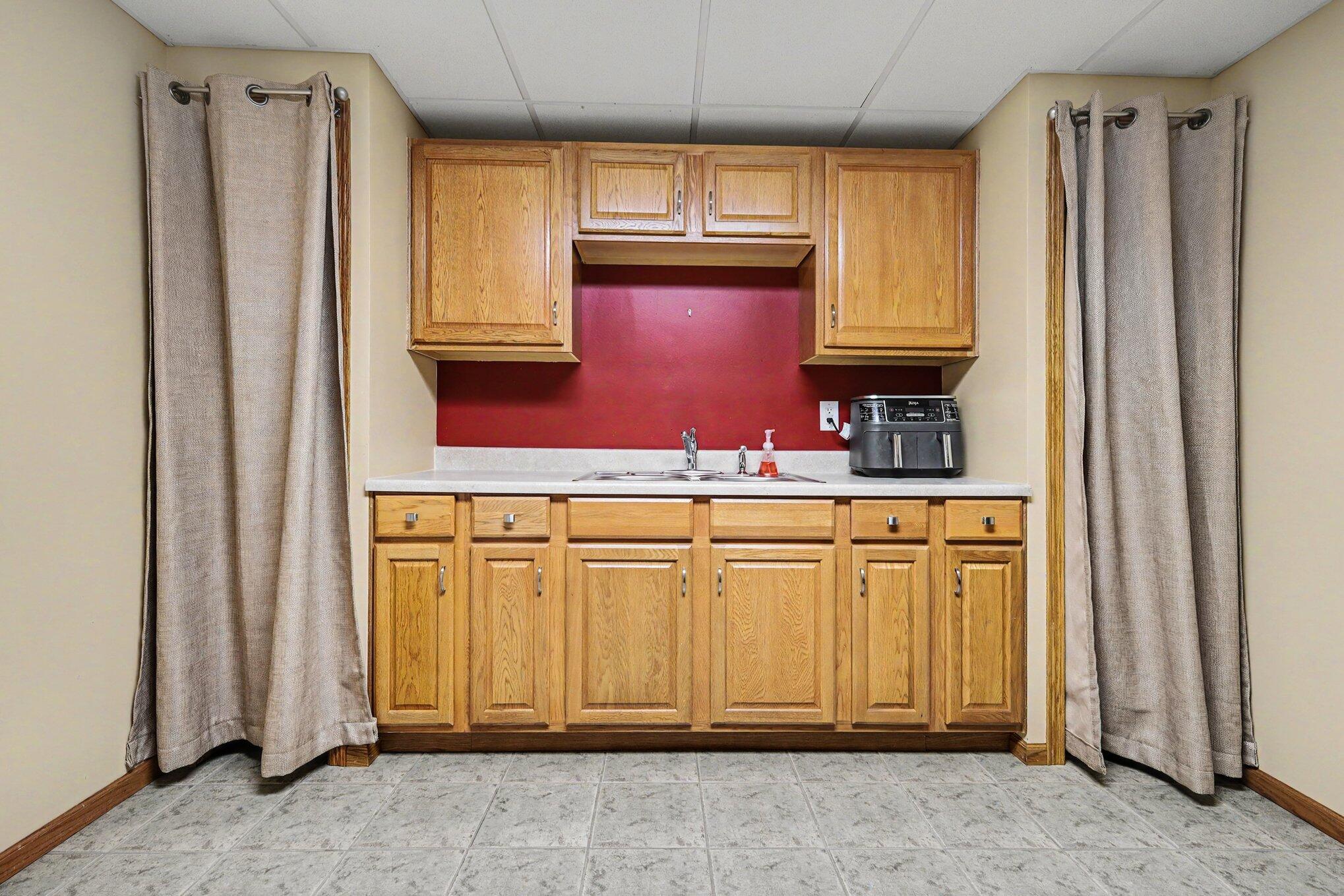 2632 Fairfield Drive Zeeland MI 49464