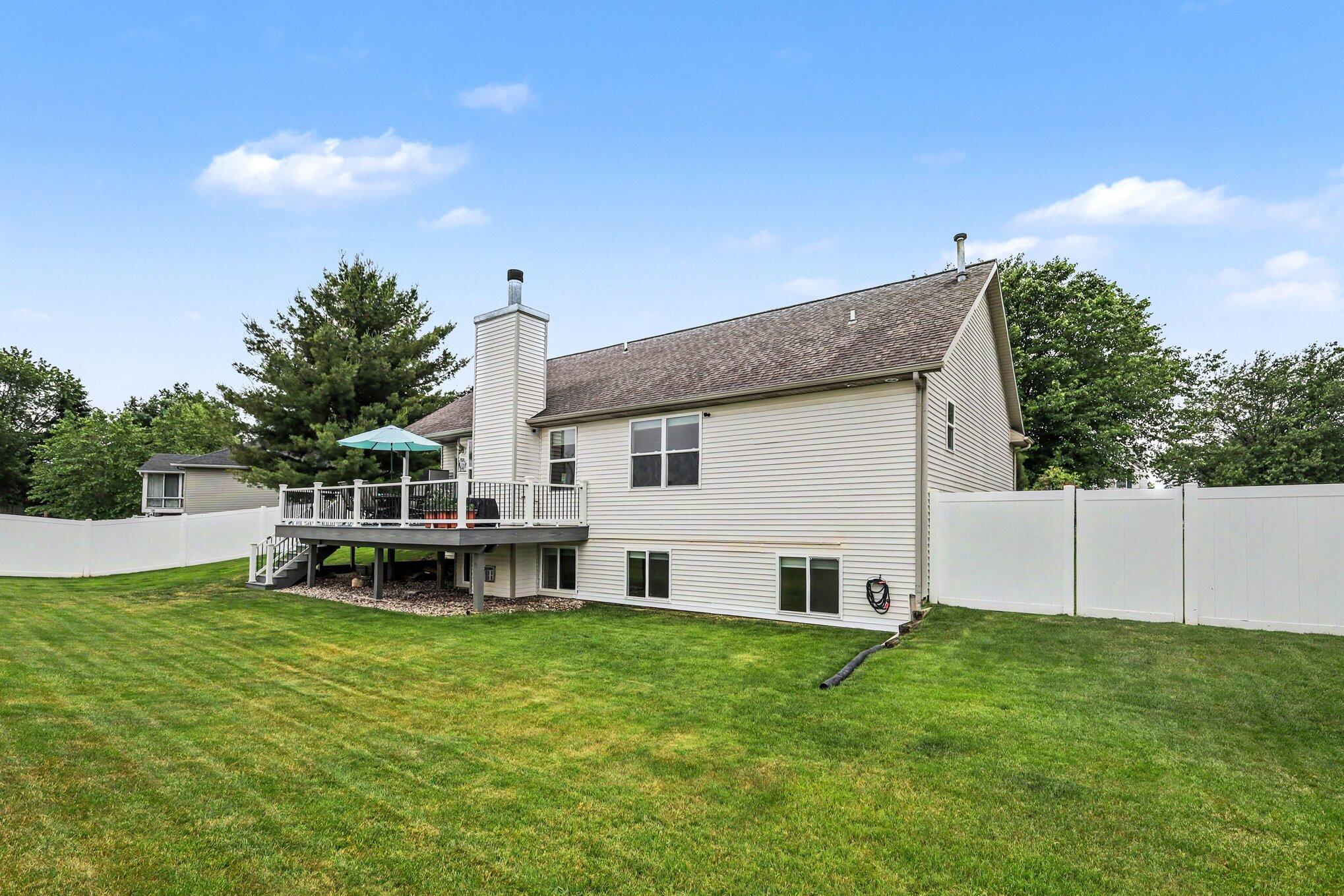 2632 Fairfield Drive Zeeland MI 49464