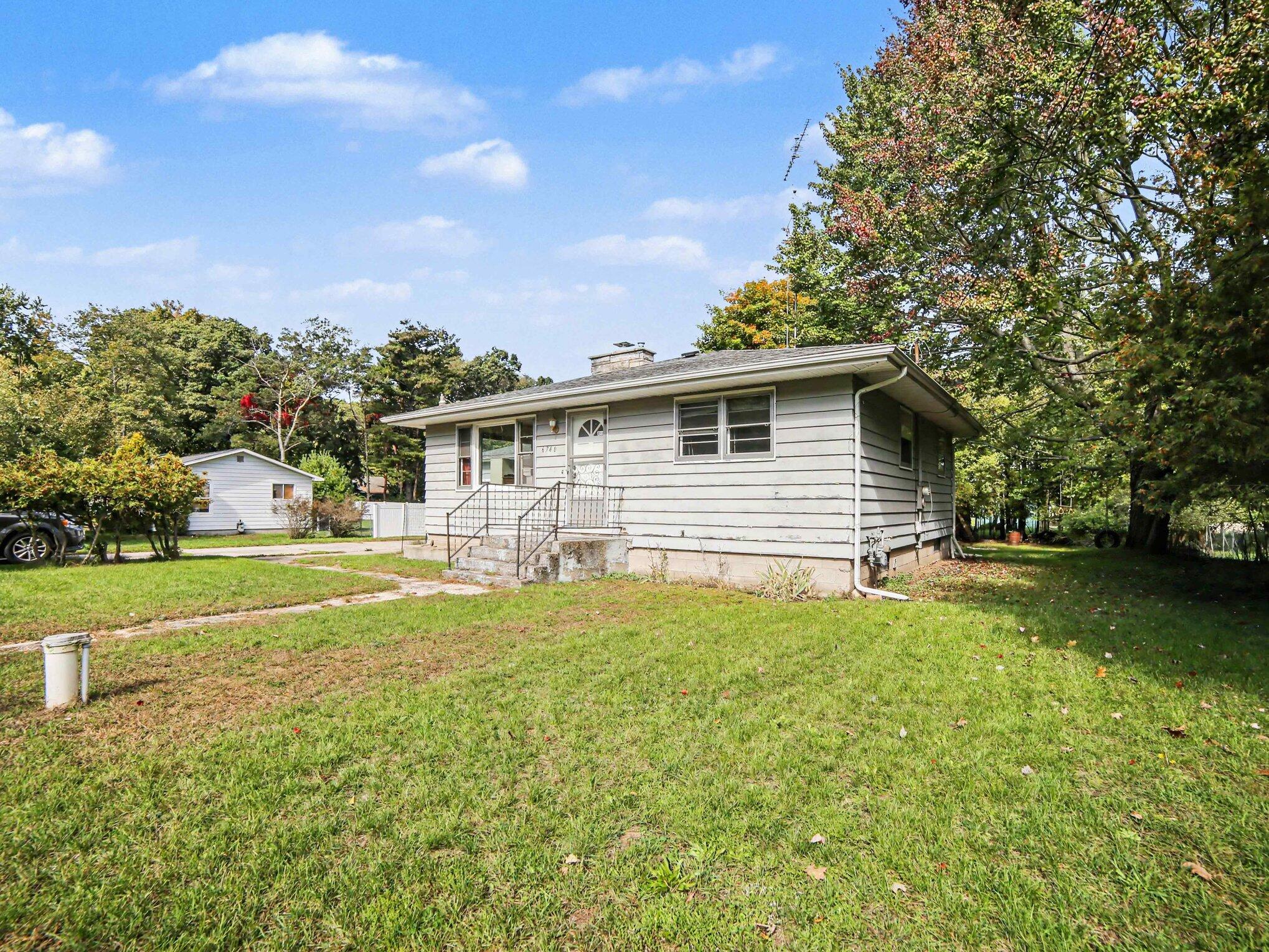 6740 W Virnetta Drive Ludington MI 49431