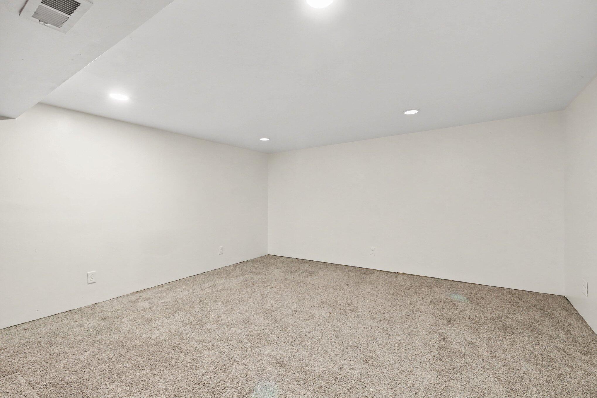 126 Cambridge Avenue Holland MI 49423