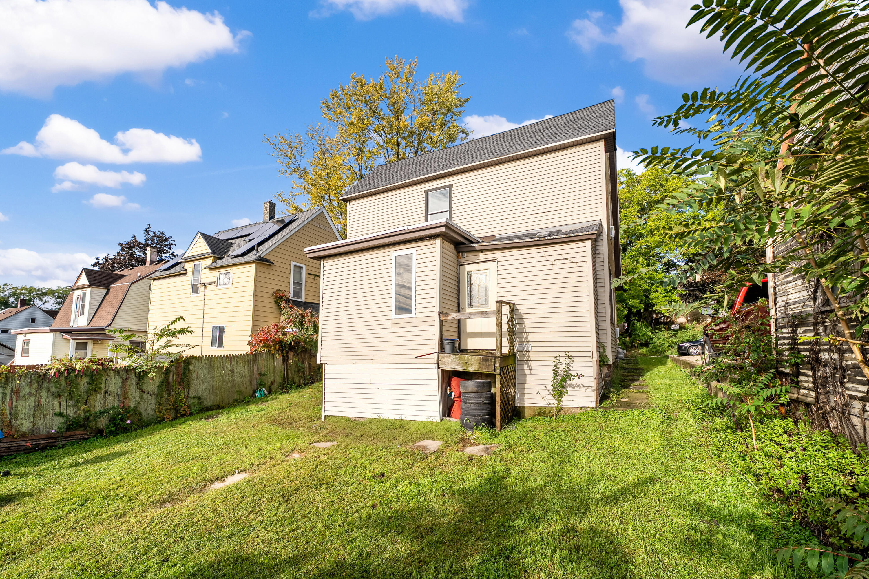 1018 Norwich Avenue SW Grand Rapids MI 49503