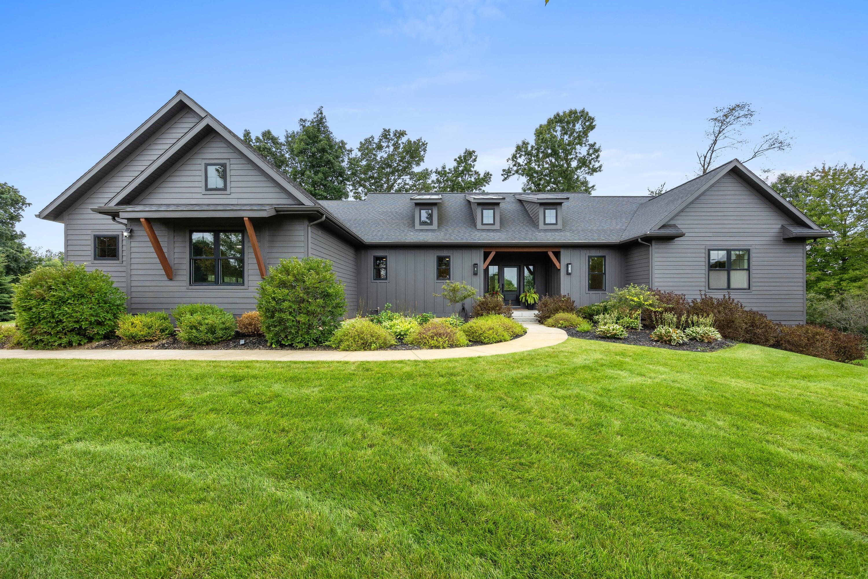 5007 Twin Creek Estates Drive NE Rockford MI 49341