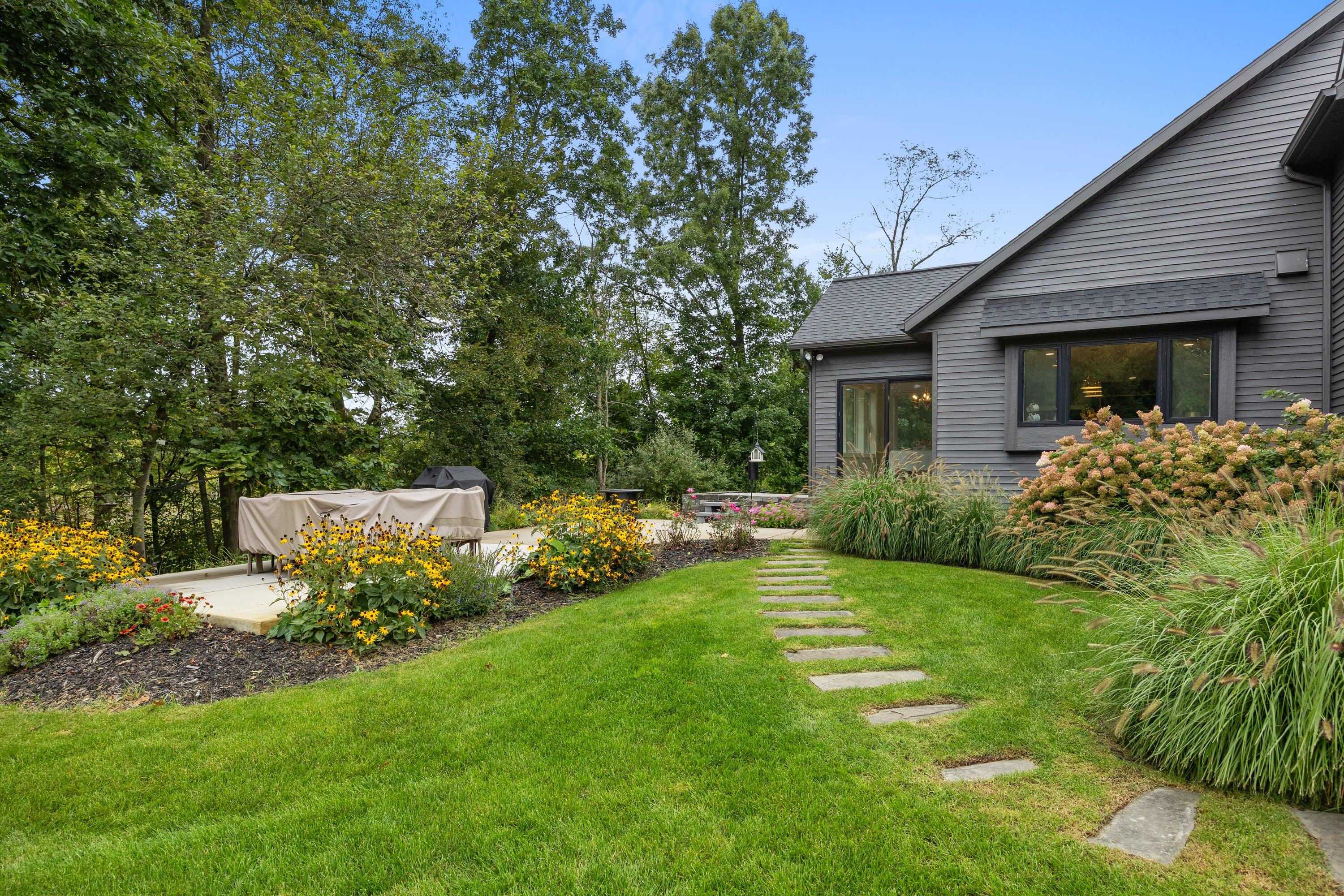 5007 Twin Creek Estates Drive NE Rockford MI 49341