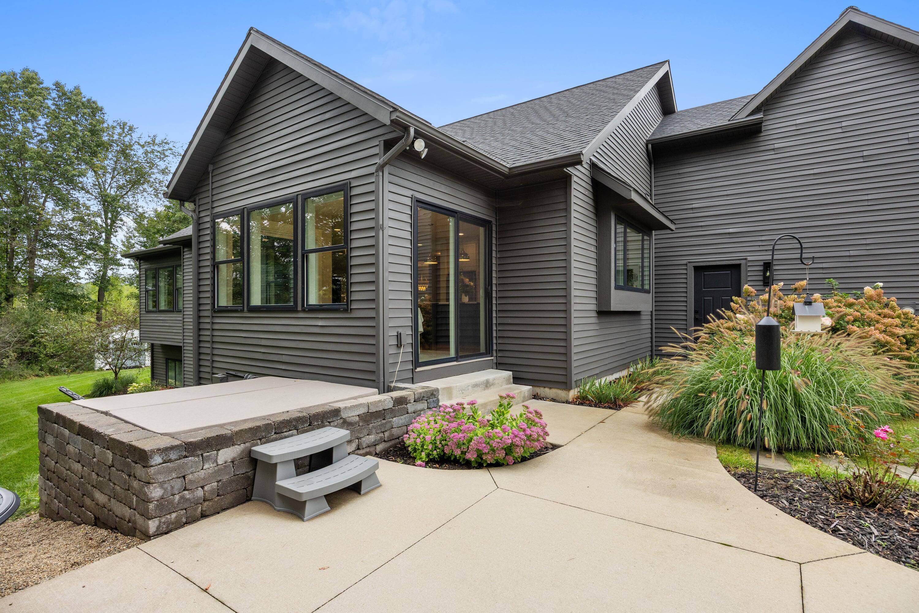 5007 Twin Creek Estates Drive NE Rockford MI 49341