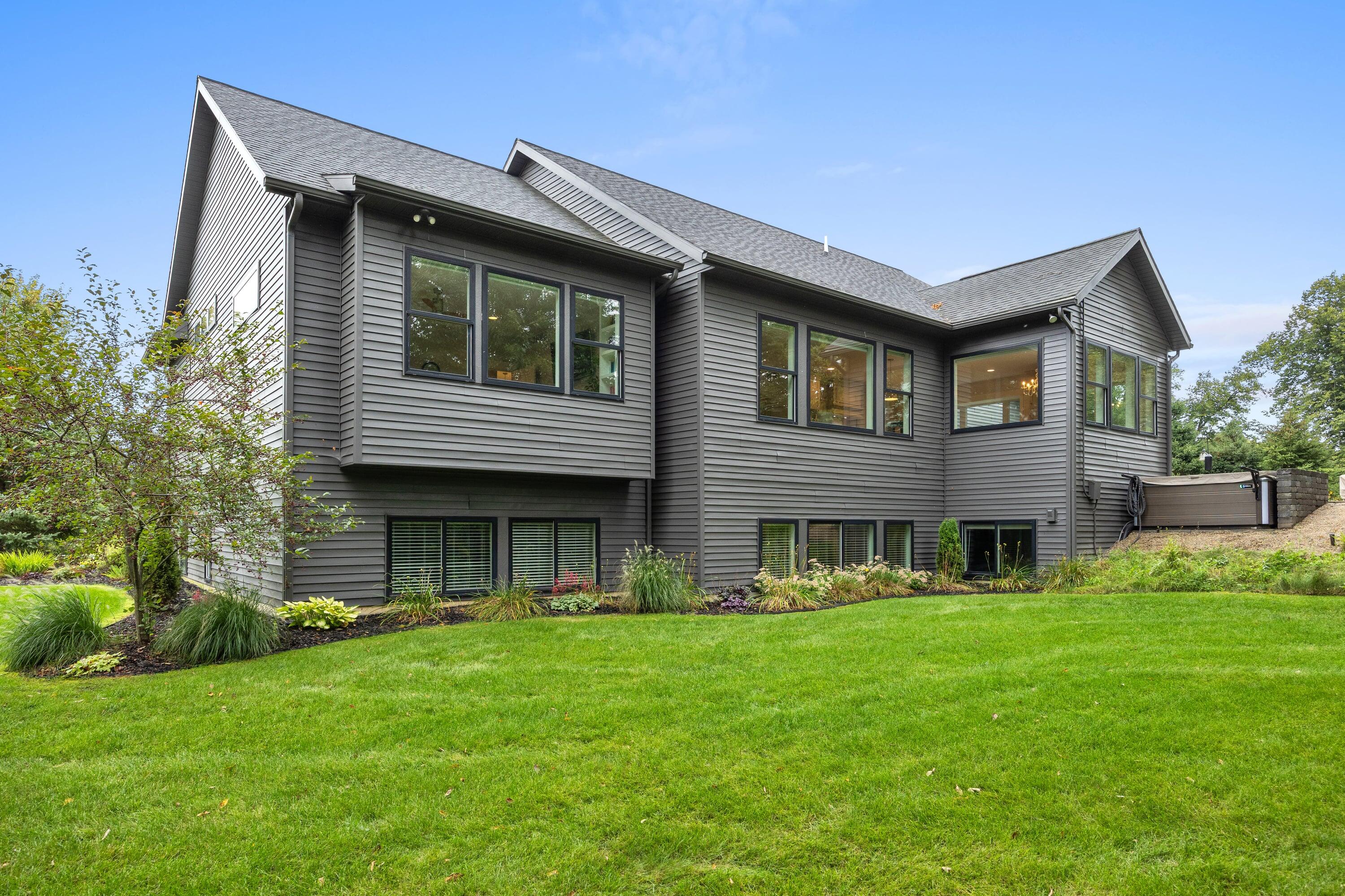 5007 Twin Creek Estates Drive NE Rockford MI 49341