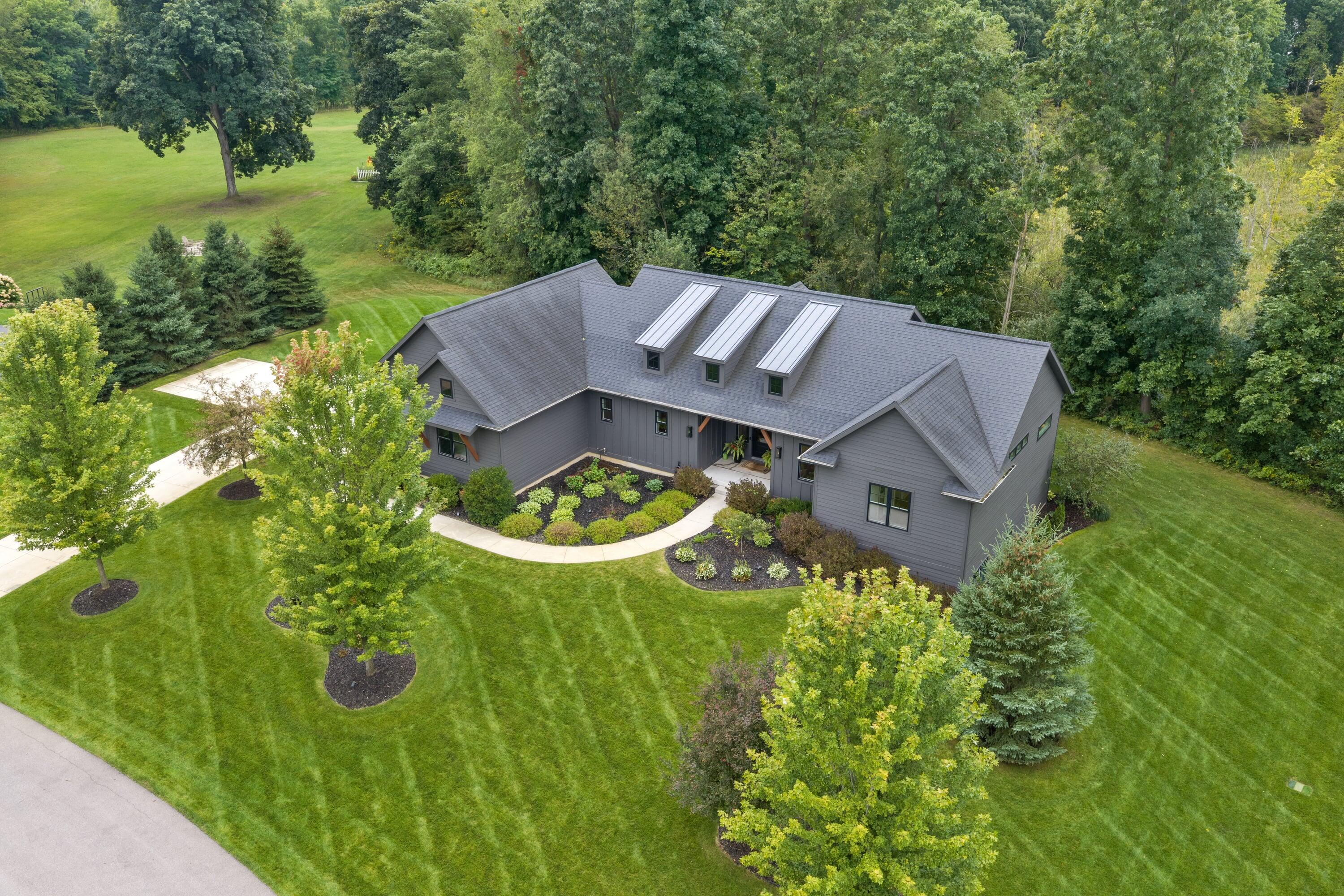 5007 Twin Creek Estates Drive NE Rockford MI 49341