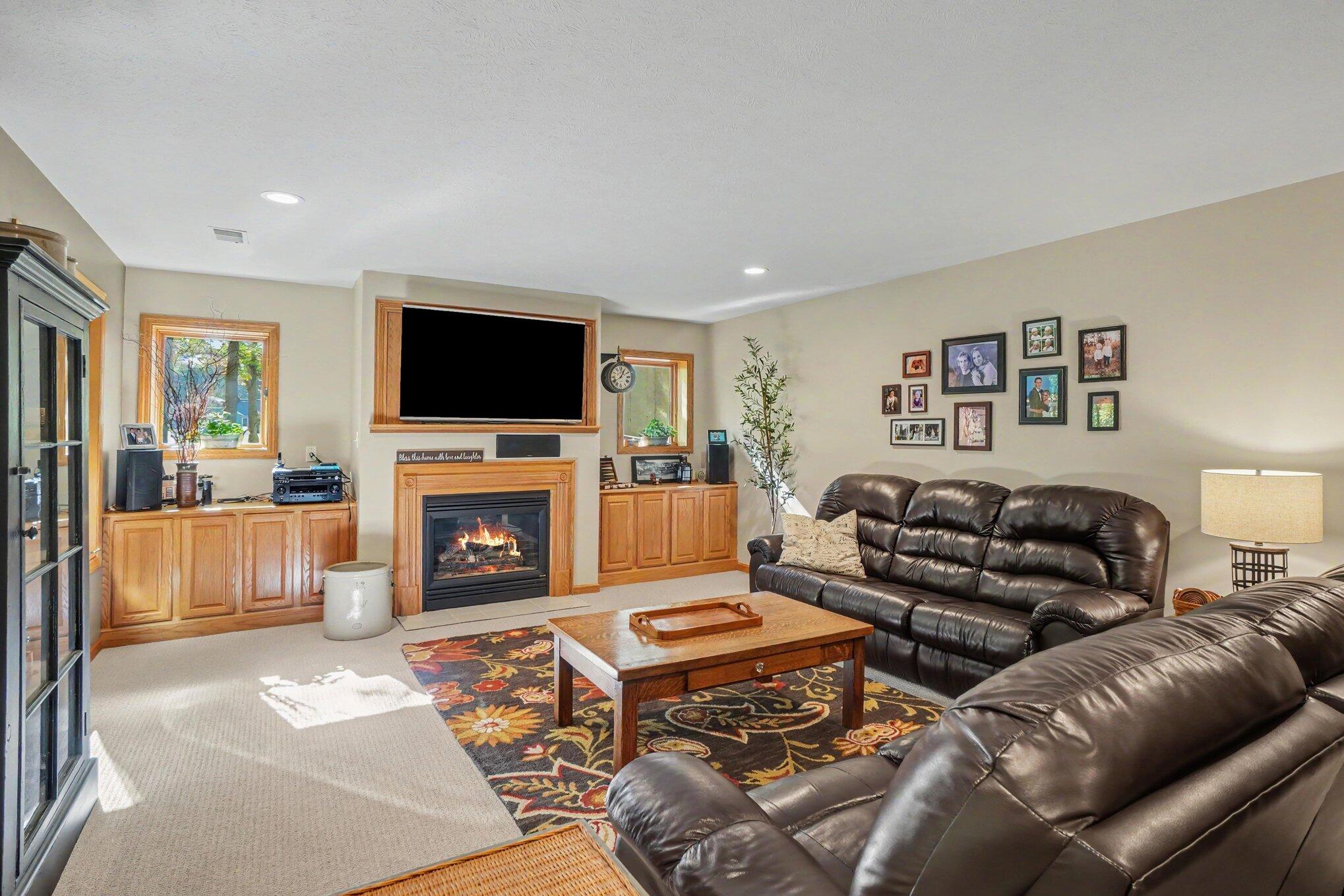 6378 Reserve Way Holland MI 49423