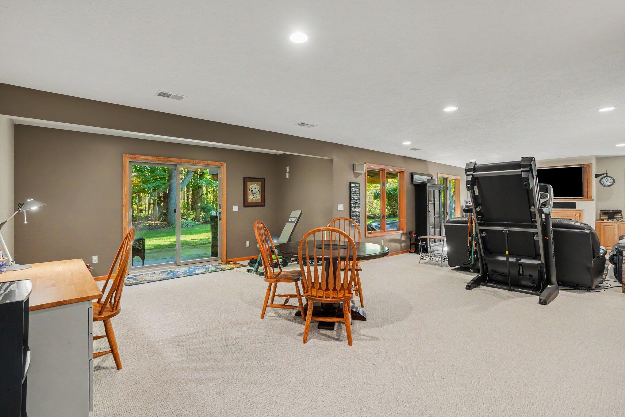 6378 Reserve Way Holland MI 49423