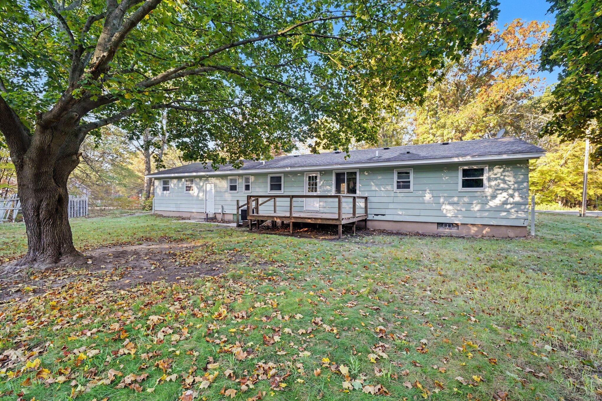 2150 S Maple Island Road Muskegon MI 49442
