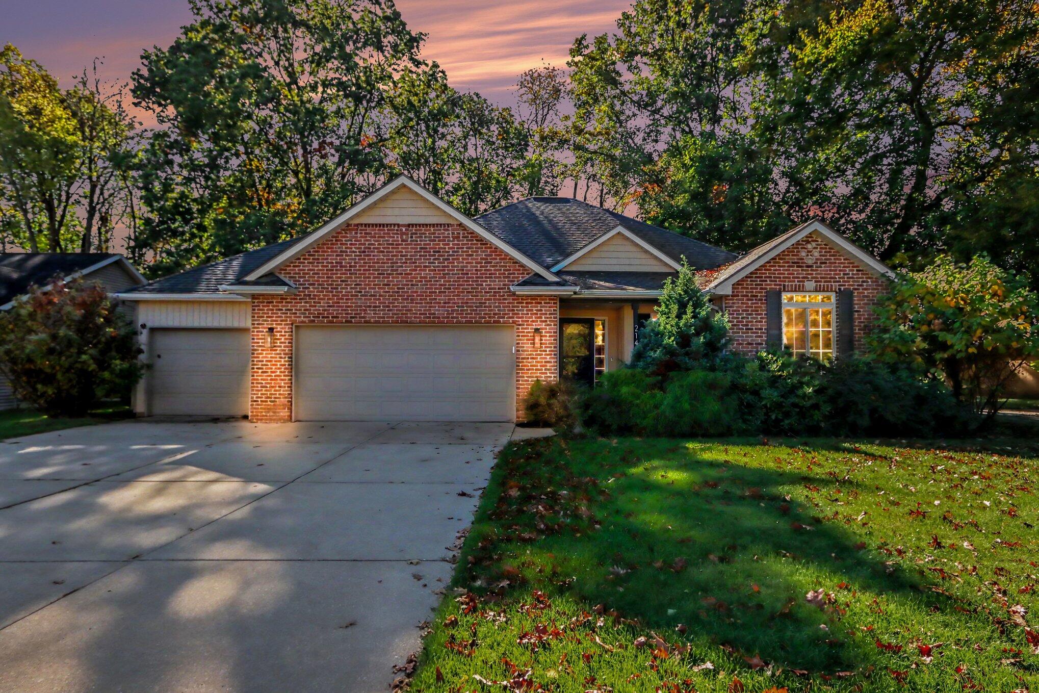 2140 Austin Shores Avenue Portage MI 49002