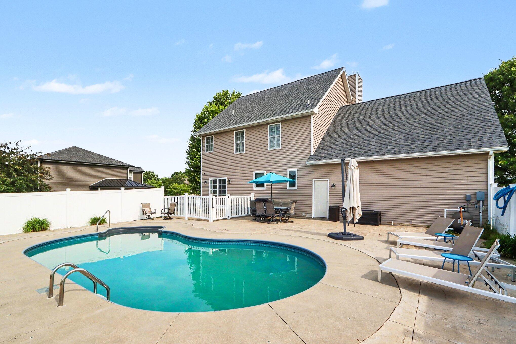 7195 Kendall Arbor Avenue Kalamazoo MI 49009