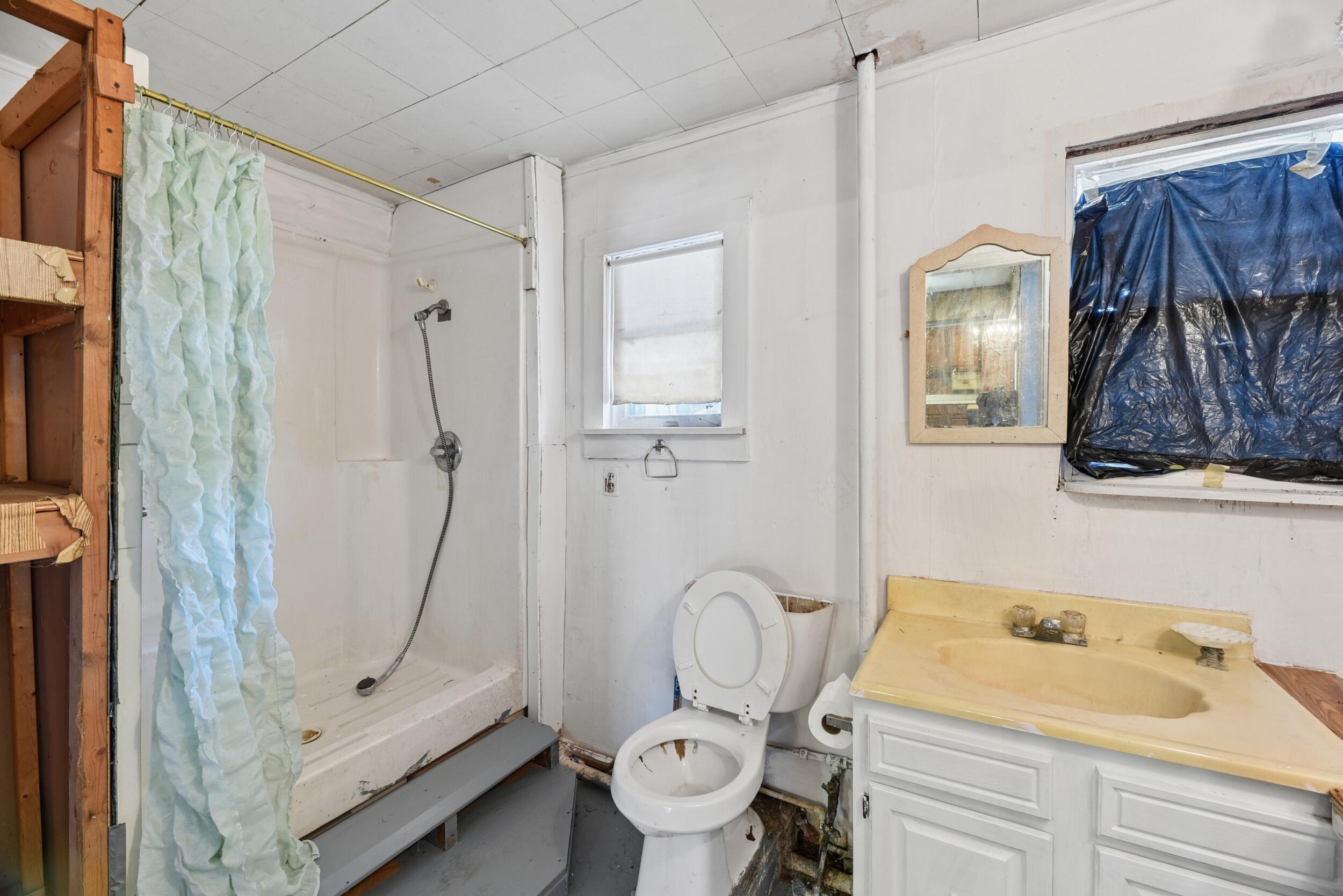 4812 Spring Creek Road Three Oaks MI 49128