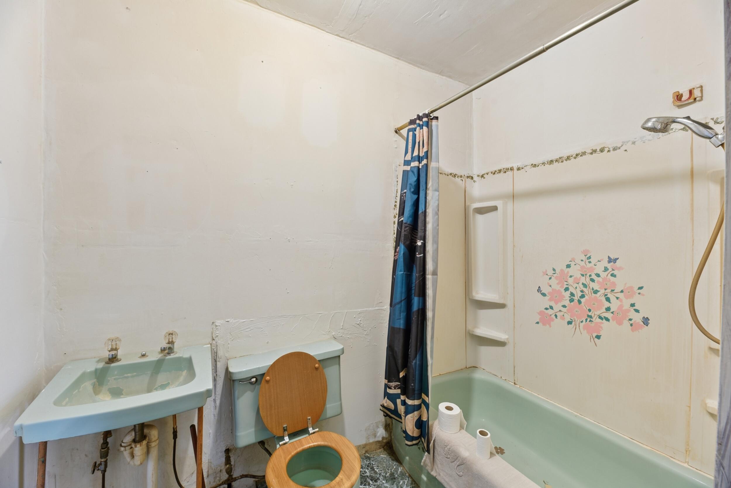 4812 Spring Creek Road Three Oaks MI 49128