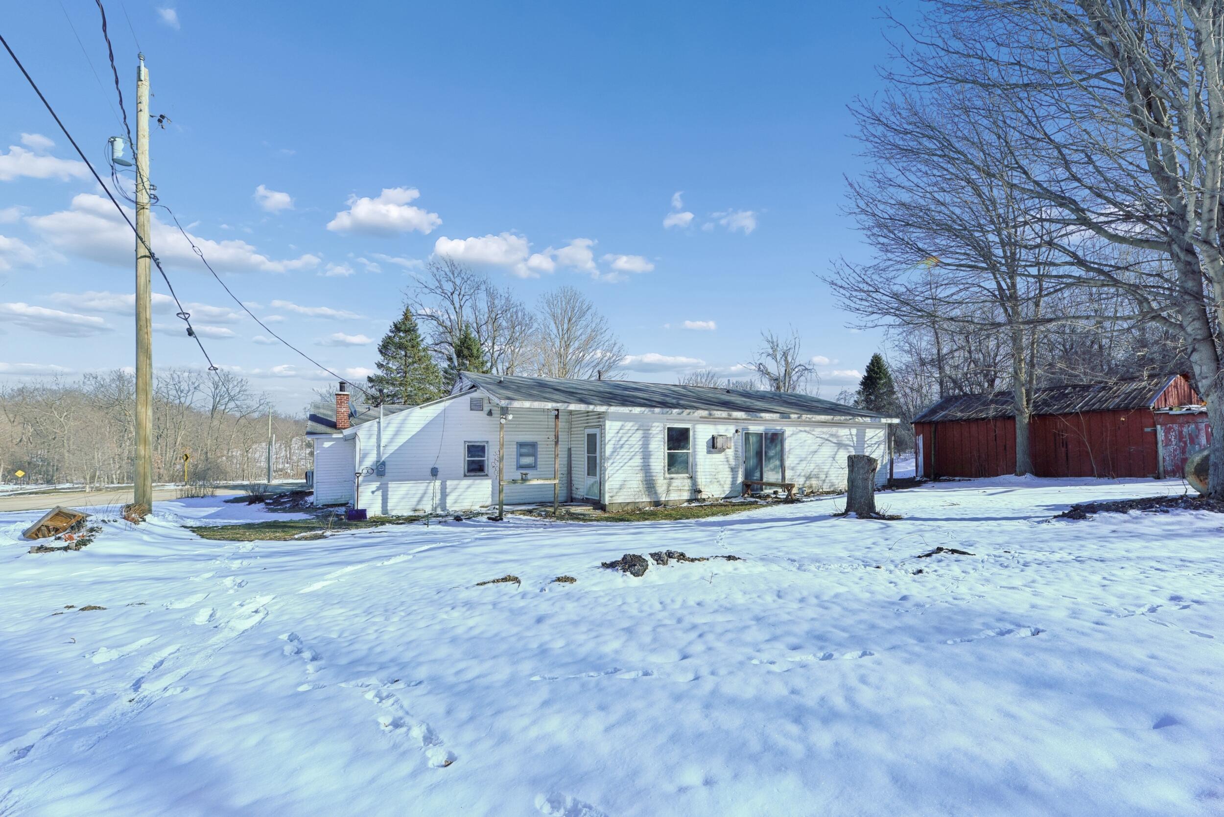 4812 Spring Creek Road Three Oaks MI 49128